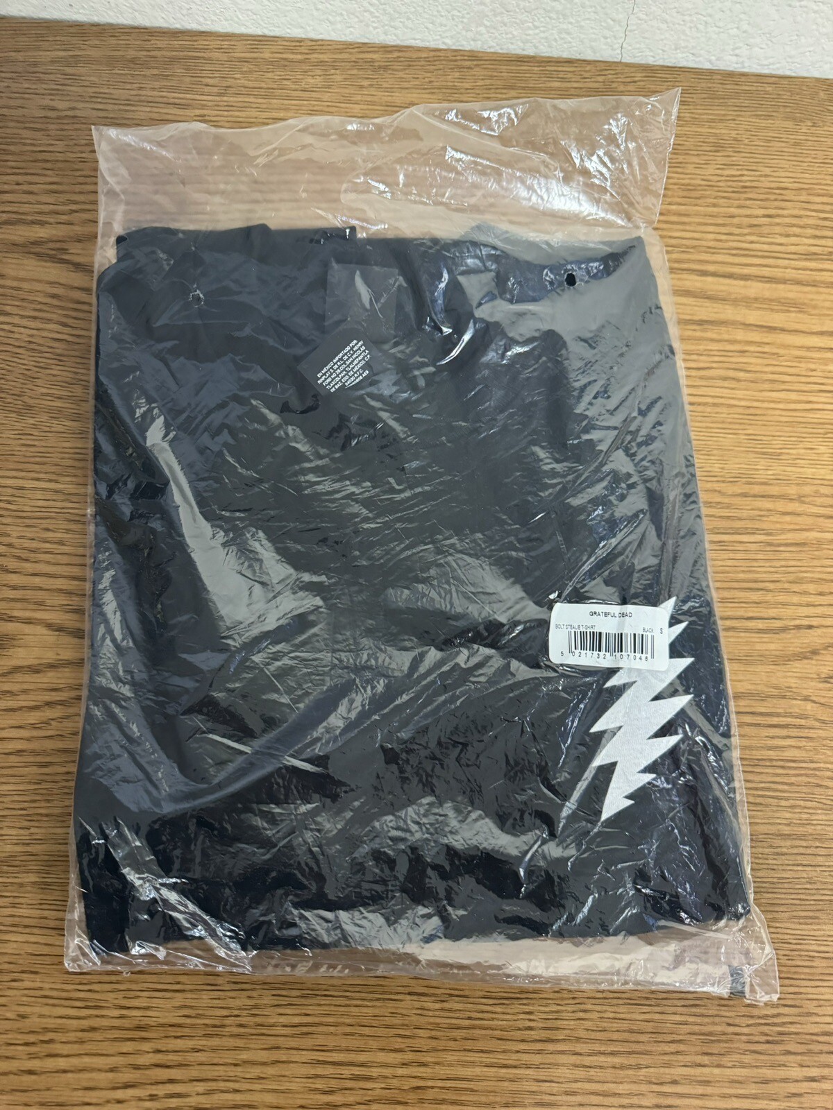 Grateful Dead Bolt Stealie Tee T shirt brand new official Merch! Size Small