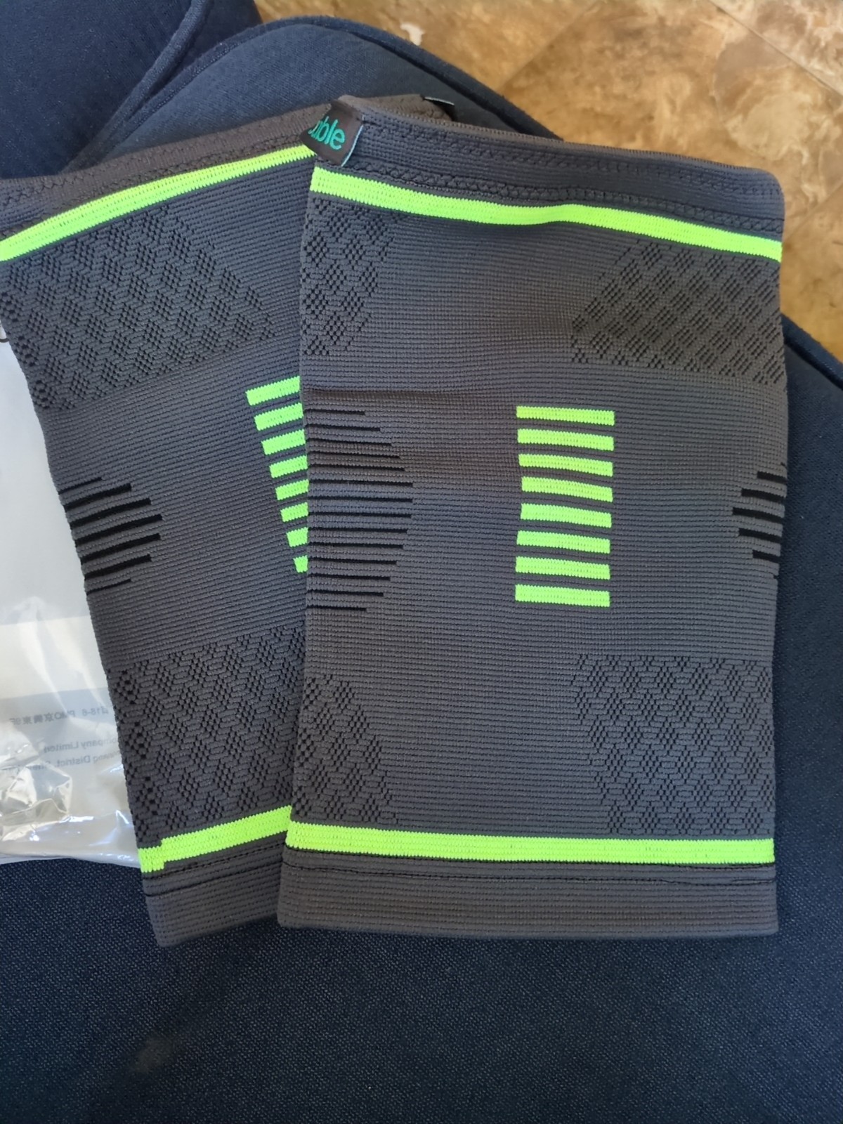 Sable Upgraded Knee Brace 2 Pack Compression Sleeves Support Large Only