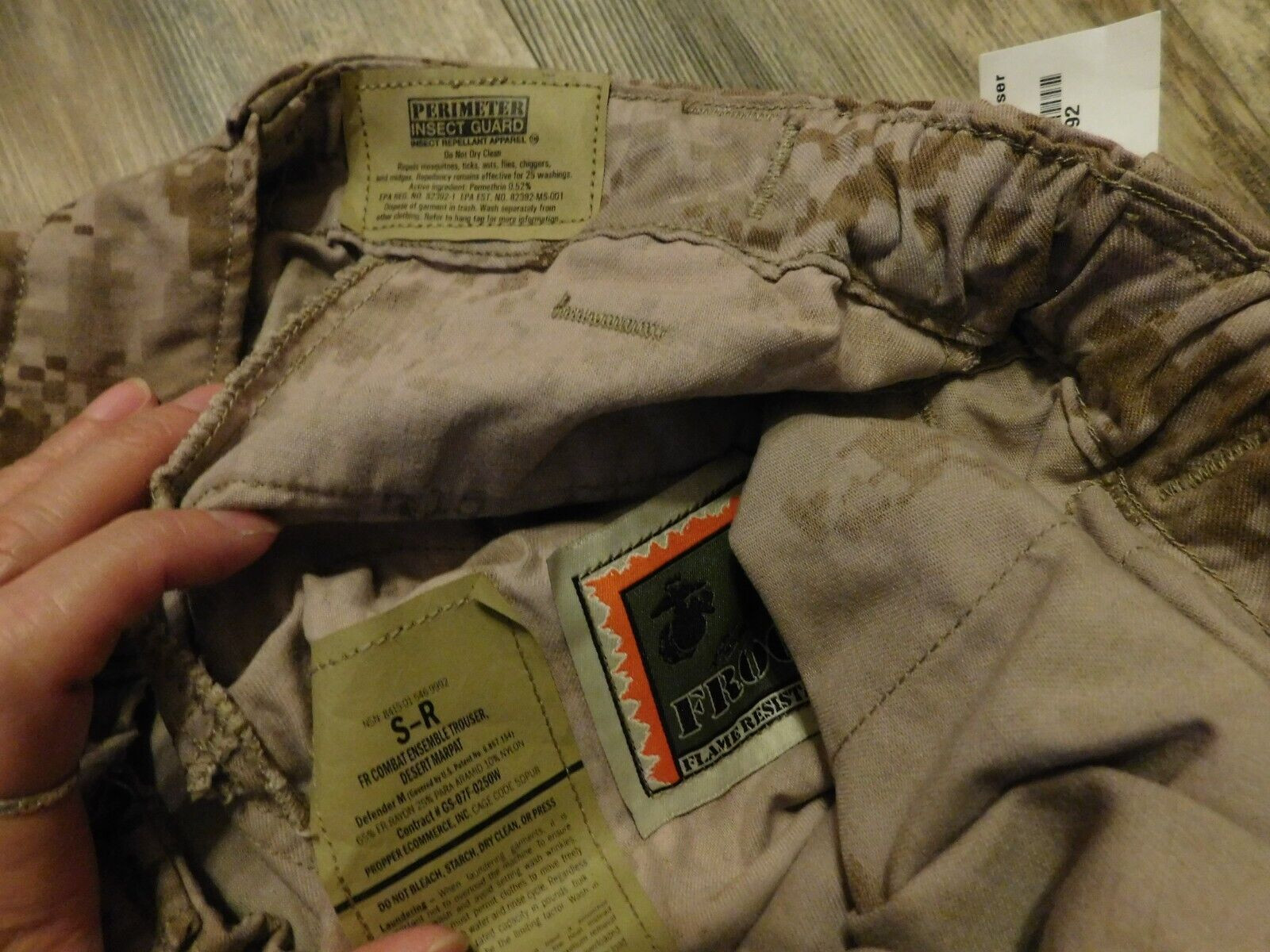 USMC FROG MARPAT DESERT PANTS SIZE SMALL - REGULAR NEW