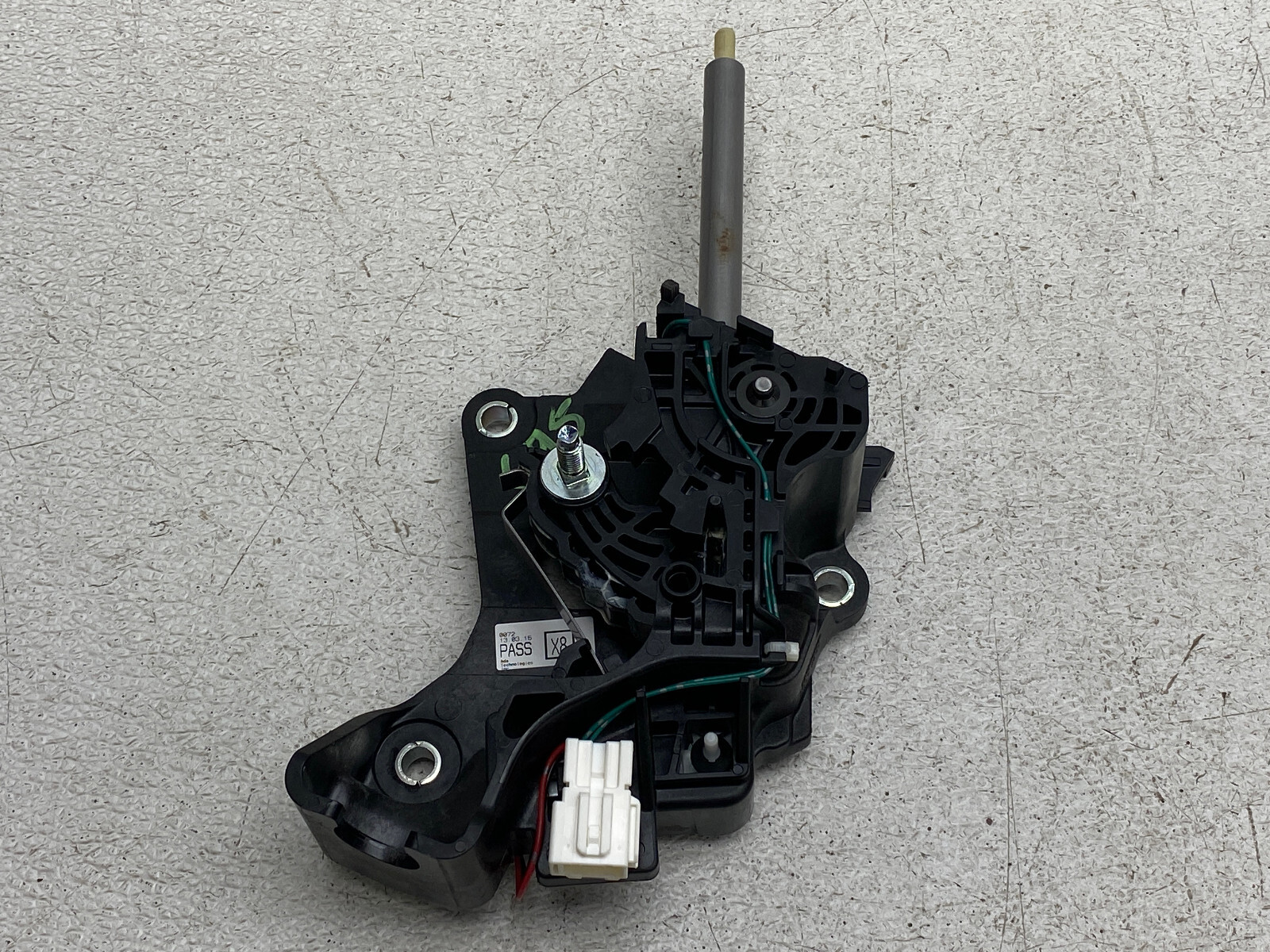 13-15 ACURA RDX AUTOMATIC TRANSMISSION FLOOR GEAR SHIFTER SELECTOR OEM LOT695