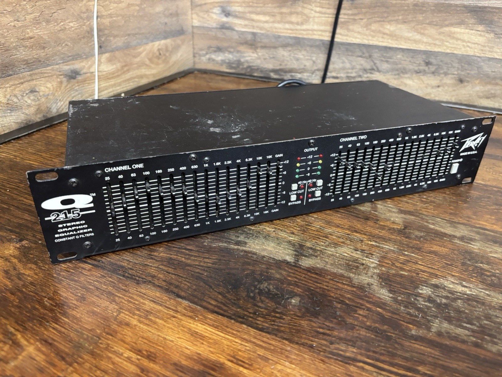 Peavey Q215 Two Channel Graphic Equalizer EQ MADE IN USA