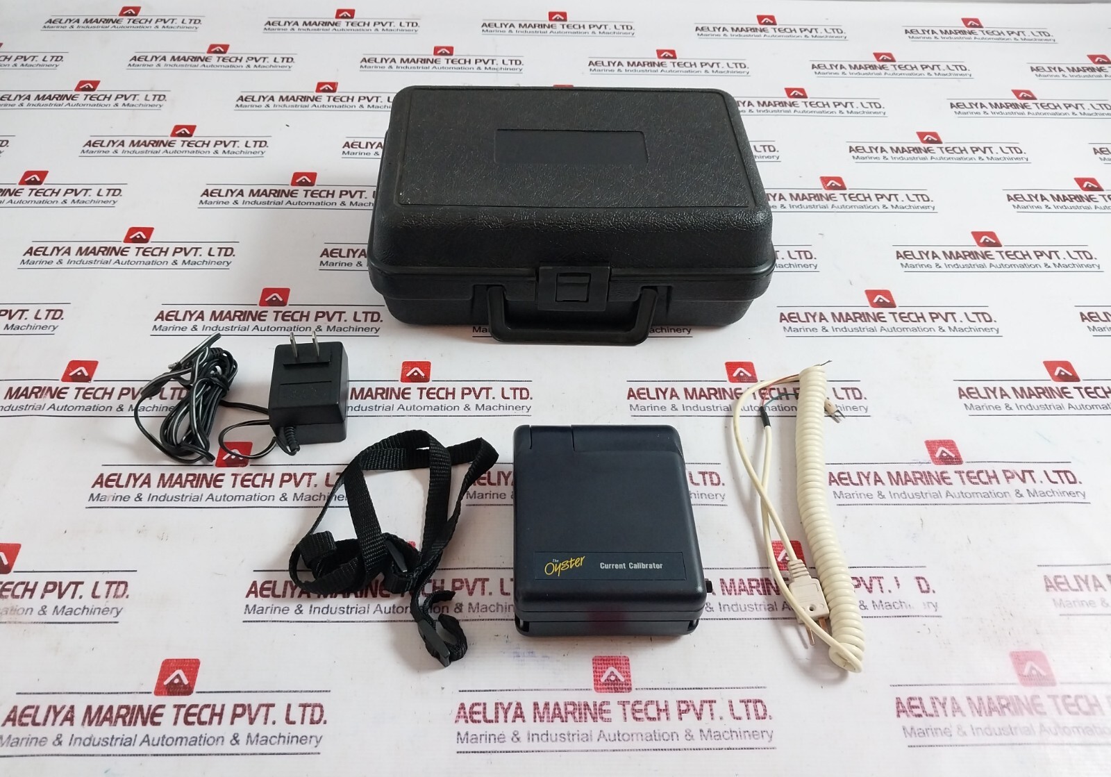 Extech Oyster Series Current Calibrator Adapter E066486 with Case