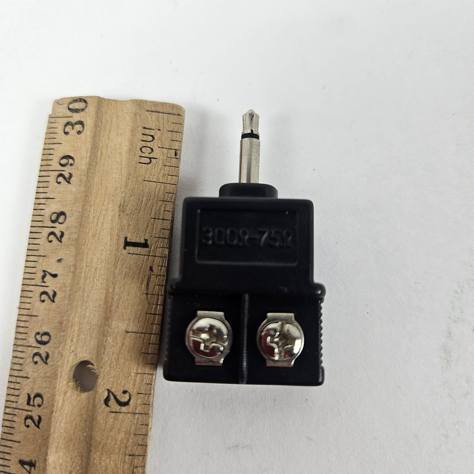 3.5mm Balun Plug to Screw Terminal 75 Ohm-300 Ohm Adapter