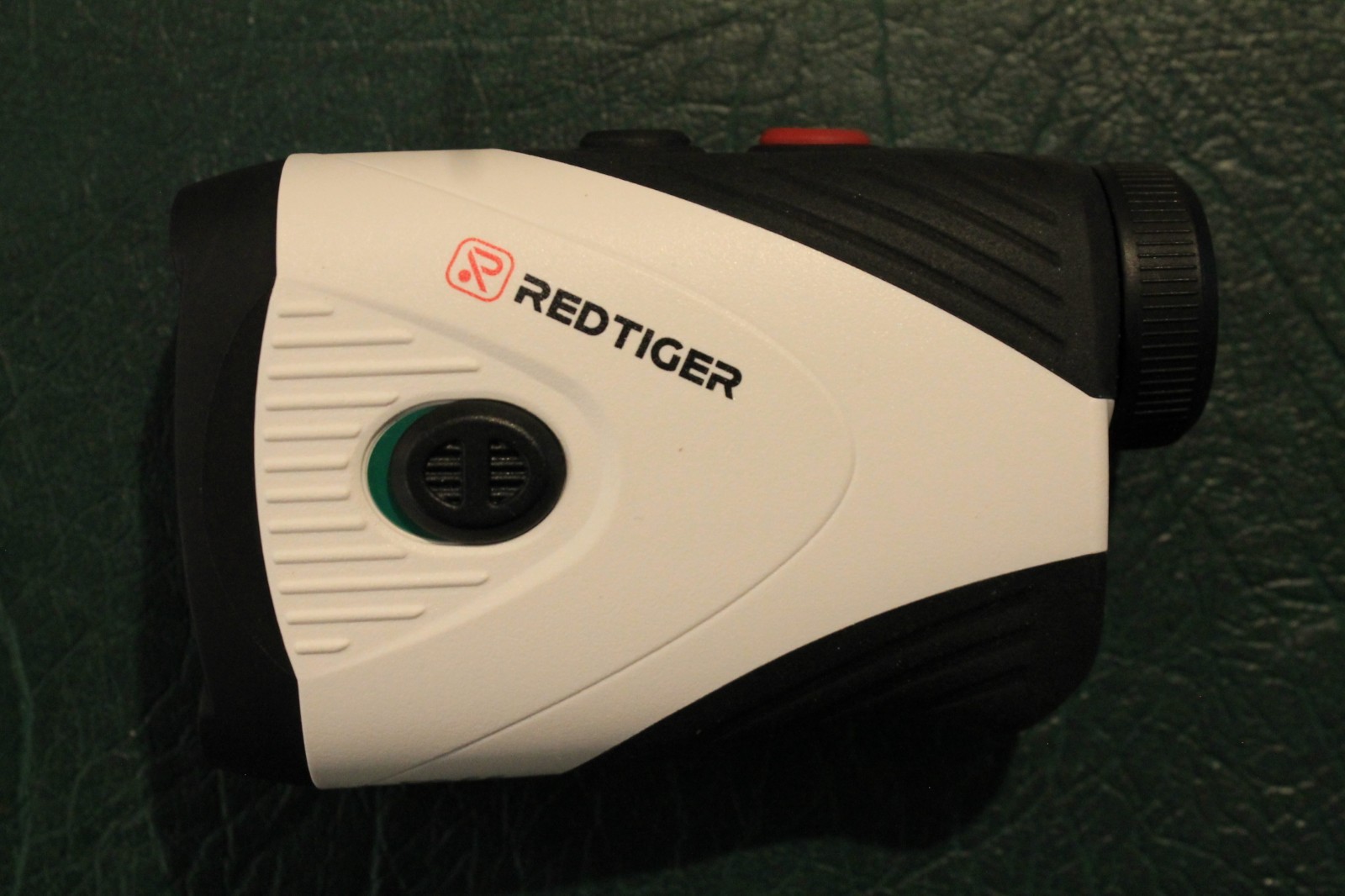 Red Tiger Magnetic Hold Range finder