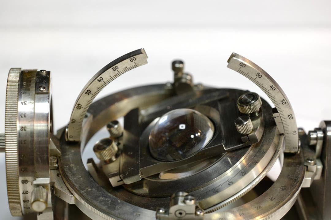 microscope antique vintage collectible Accessory "Leitz Universal Stage UT4"