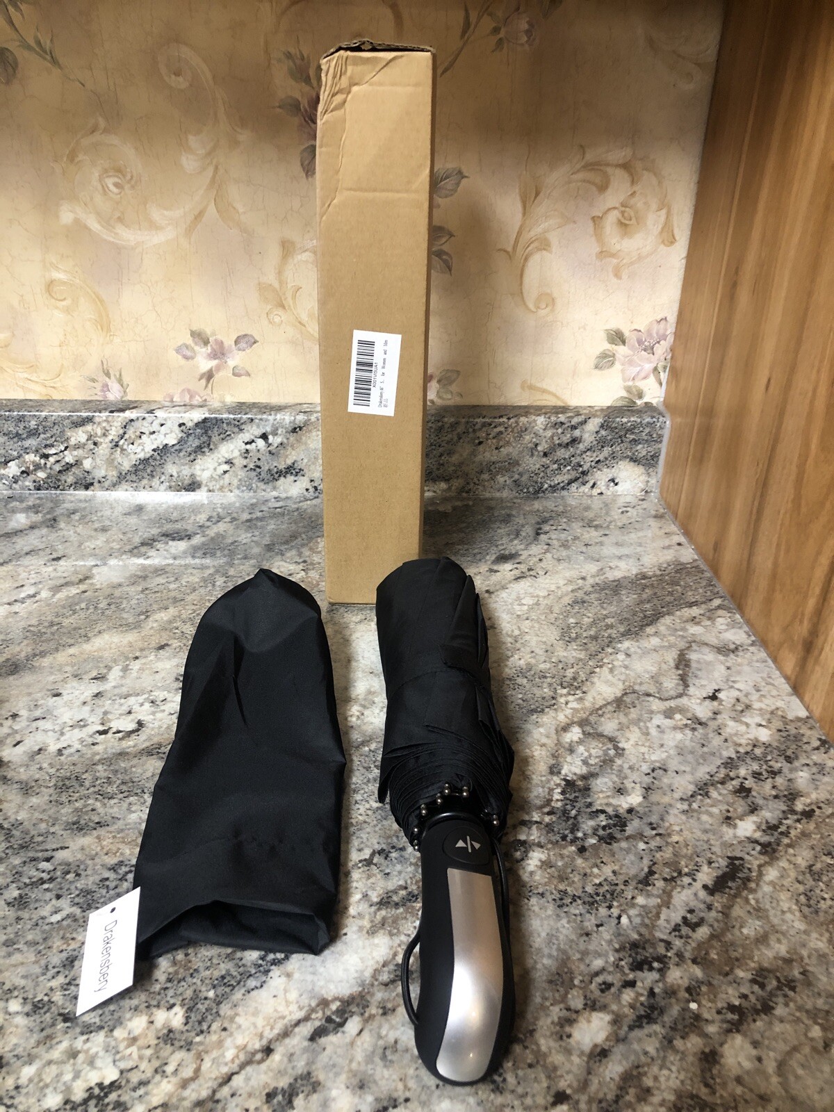 New Drakensbery Black 46” Umbrella