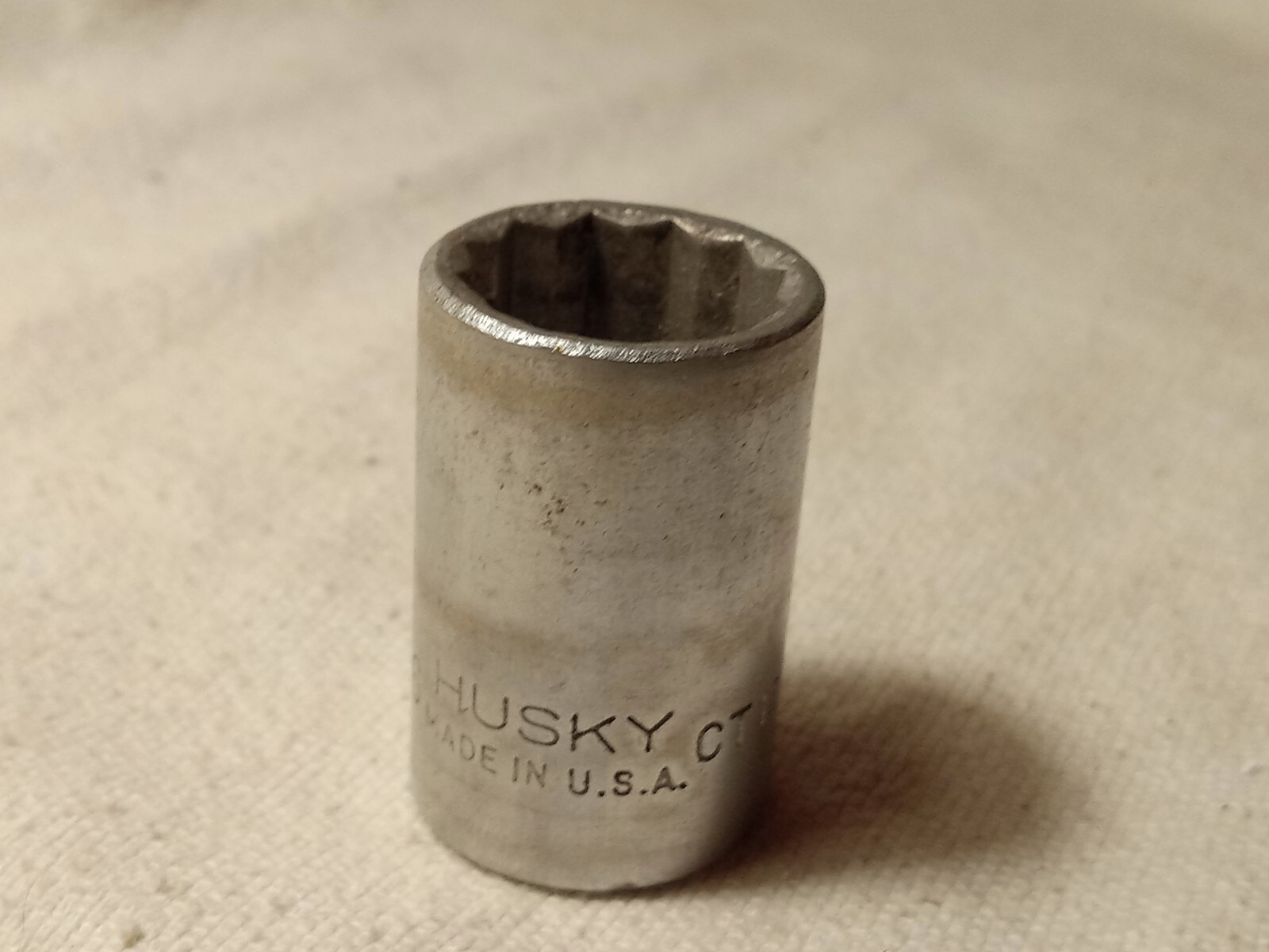 Husky 11/16" 12 Point 1/2" Drive Socket CT1222 USA