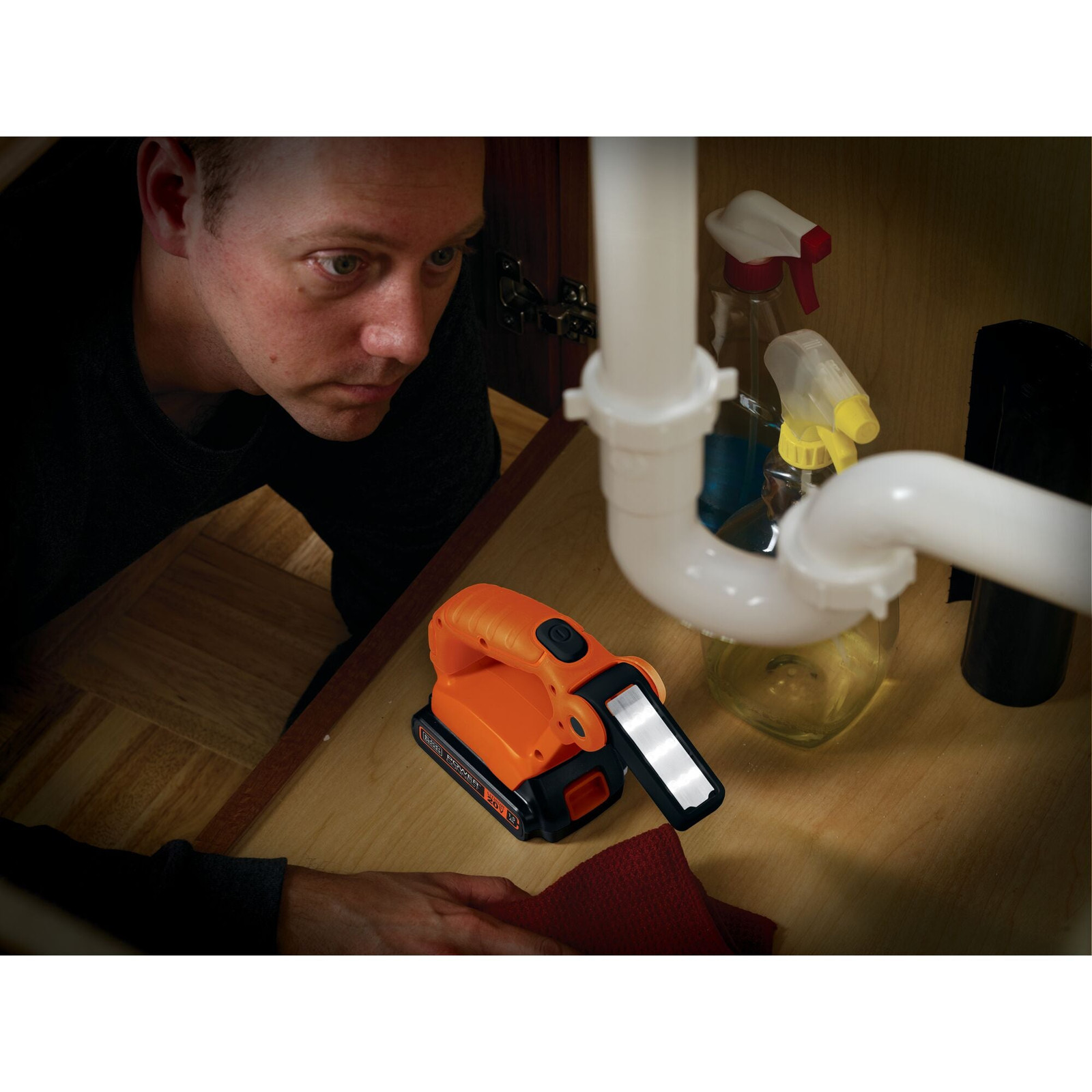 BLACK+DECKER 20V MAX* LED Work Light - BDCF20