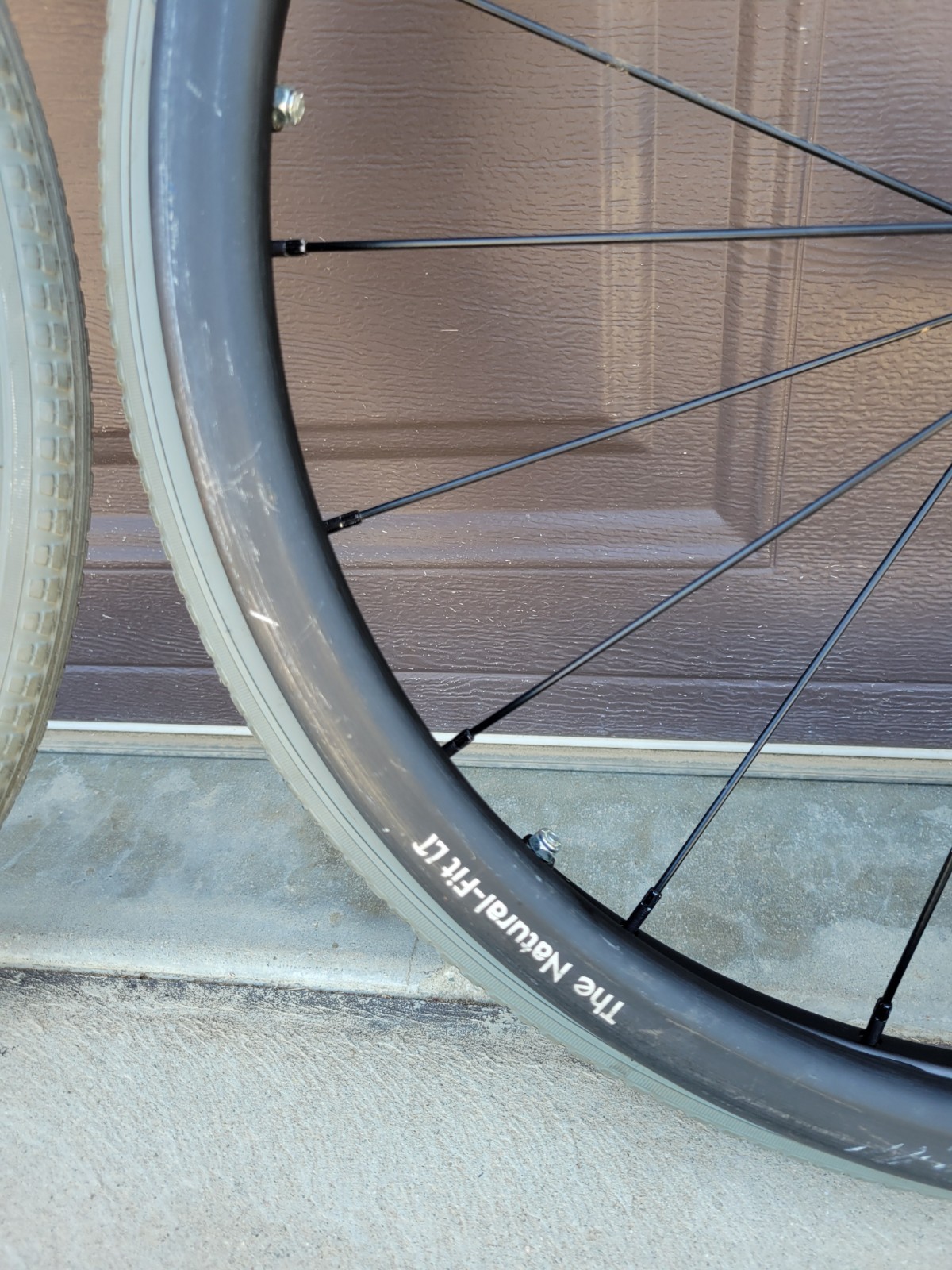 22" Spinergy SPOX W/ THE NATURAL-FIT HAND RIMS Wheelchair Wheels