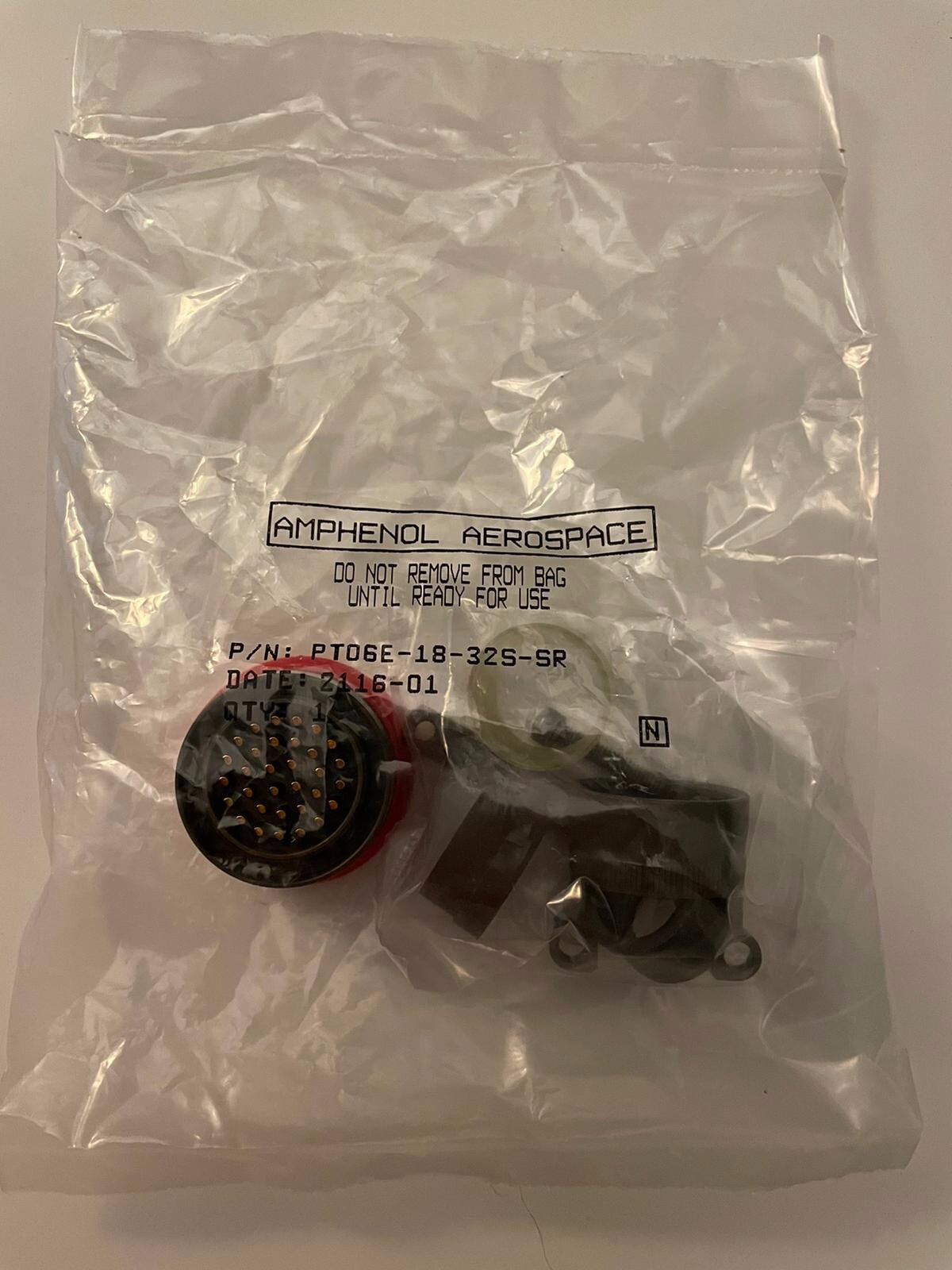 AMPHENOL PT06E-18-32S-SR / PT06E1832SSR (BRAND NEW)