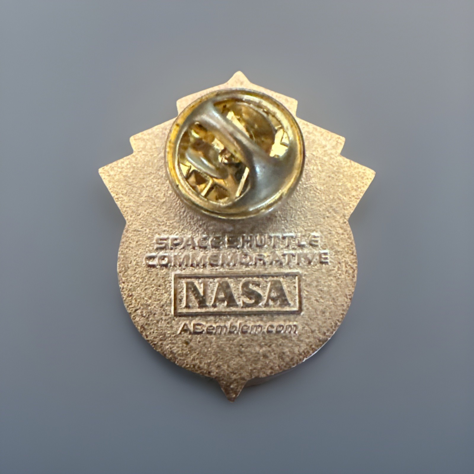 NASA End Of The Space Shuttle Program 1981-2011 Commemorative Pin