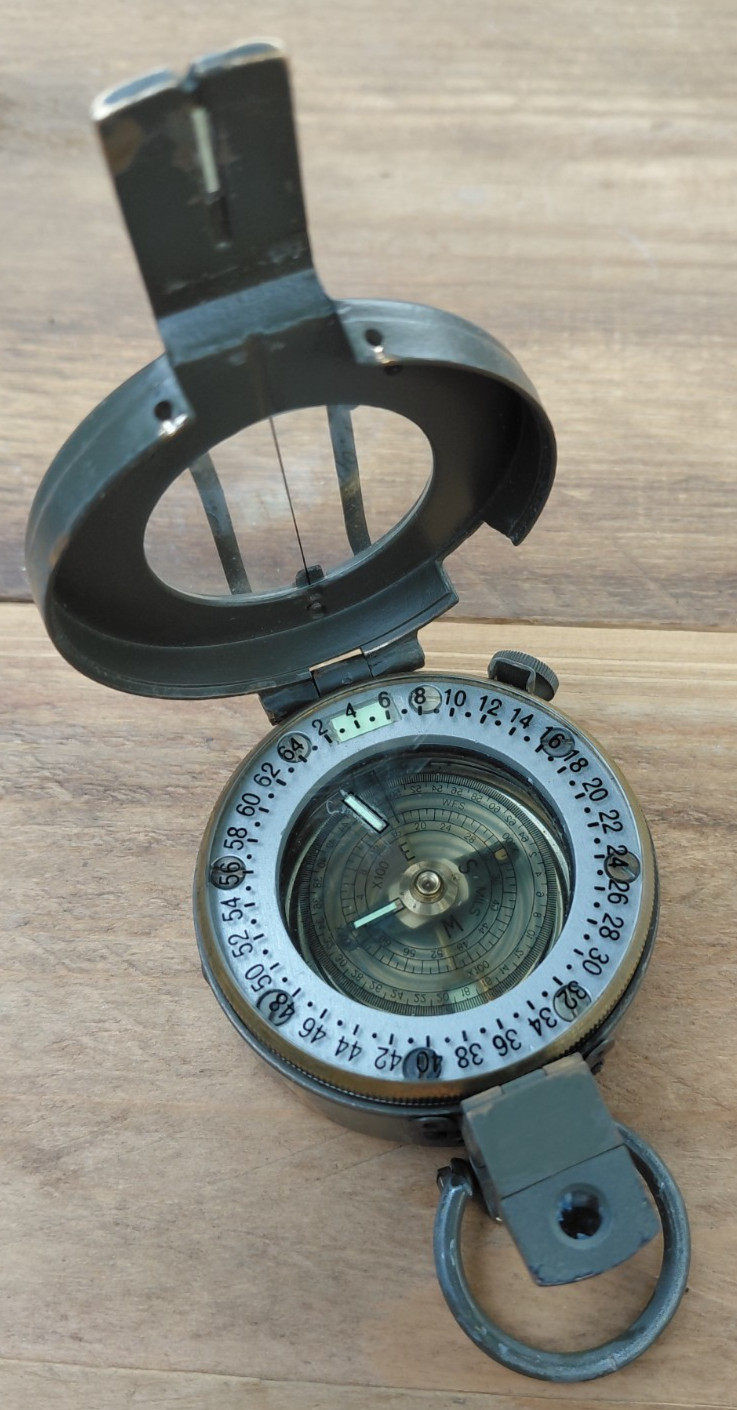 Stanley G150 compass - British Army Military issued MOD - reads in mills - VGC