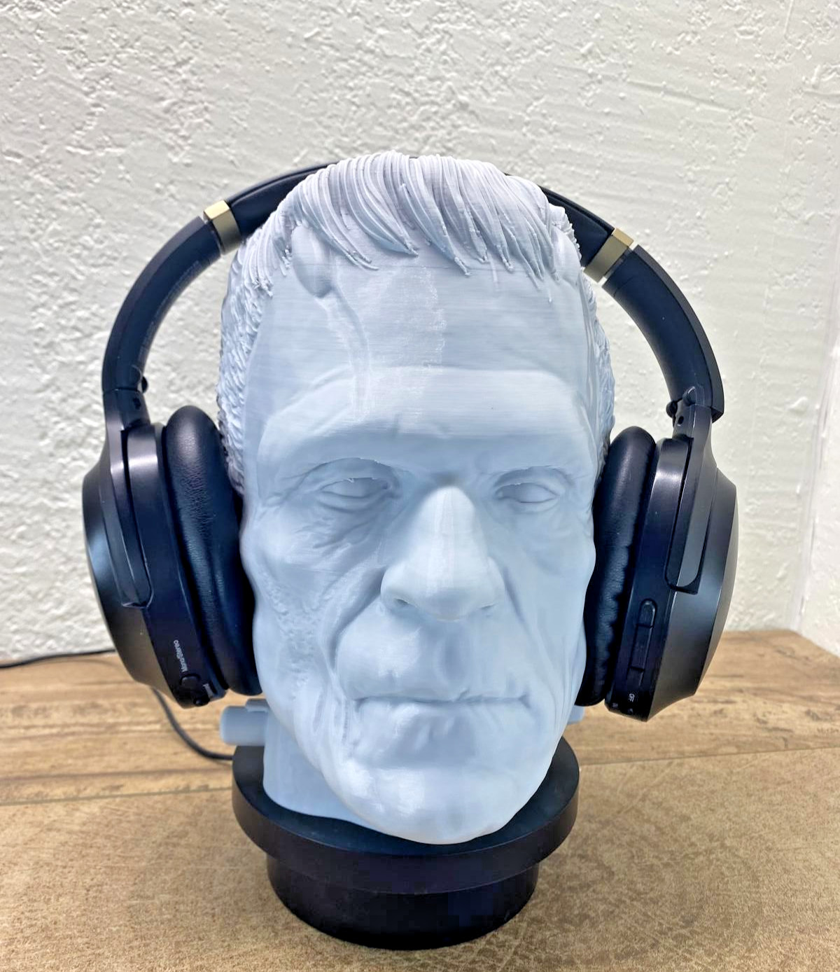 Frankenstein Headphone Stand | Movie Monster PC Bust l Classic Horror Display