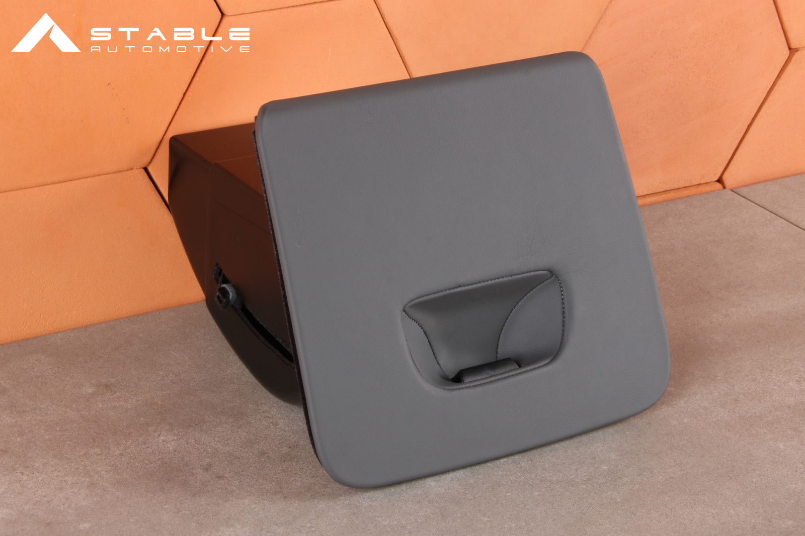 BMW X5 G05 X6 G06 X7 G07 LCI STORAGE COMPARTMENT GLOVE BOX ATLASGRAU LHD 7884865