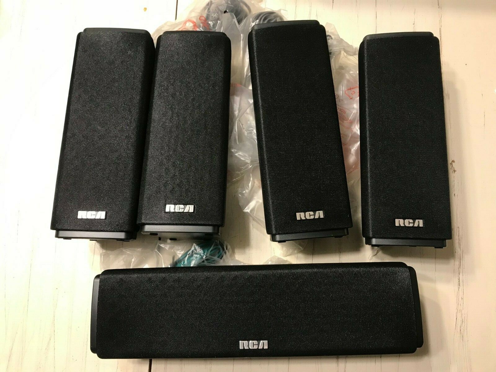 RCA RTD317W 5 Speakers Set Music Surround Sound Home Theater NEW Black Raw Wire
