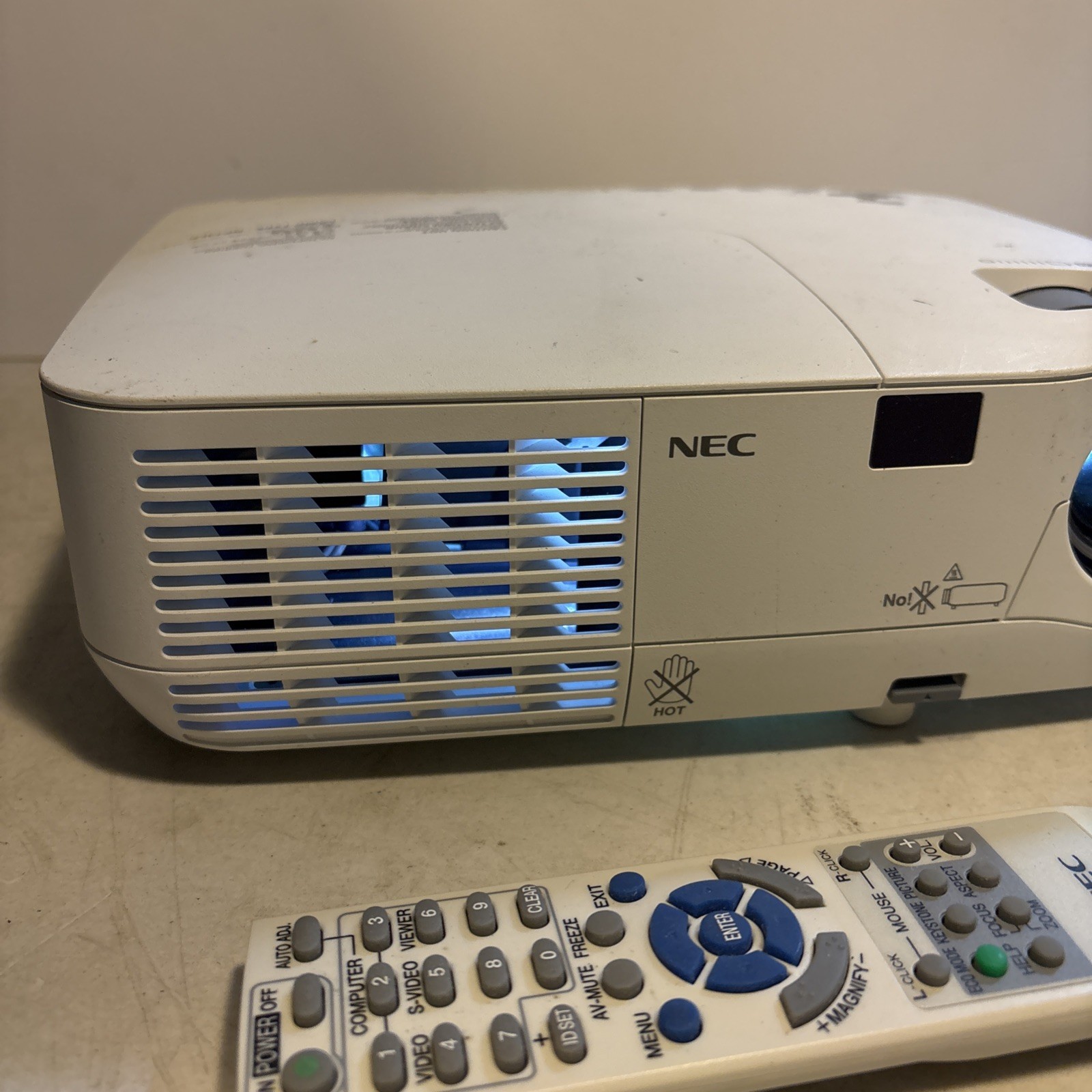 NEC NP215 DLP Engine Compact Mobile Projector. Works Great. W/ Remote