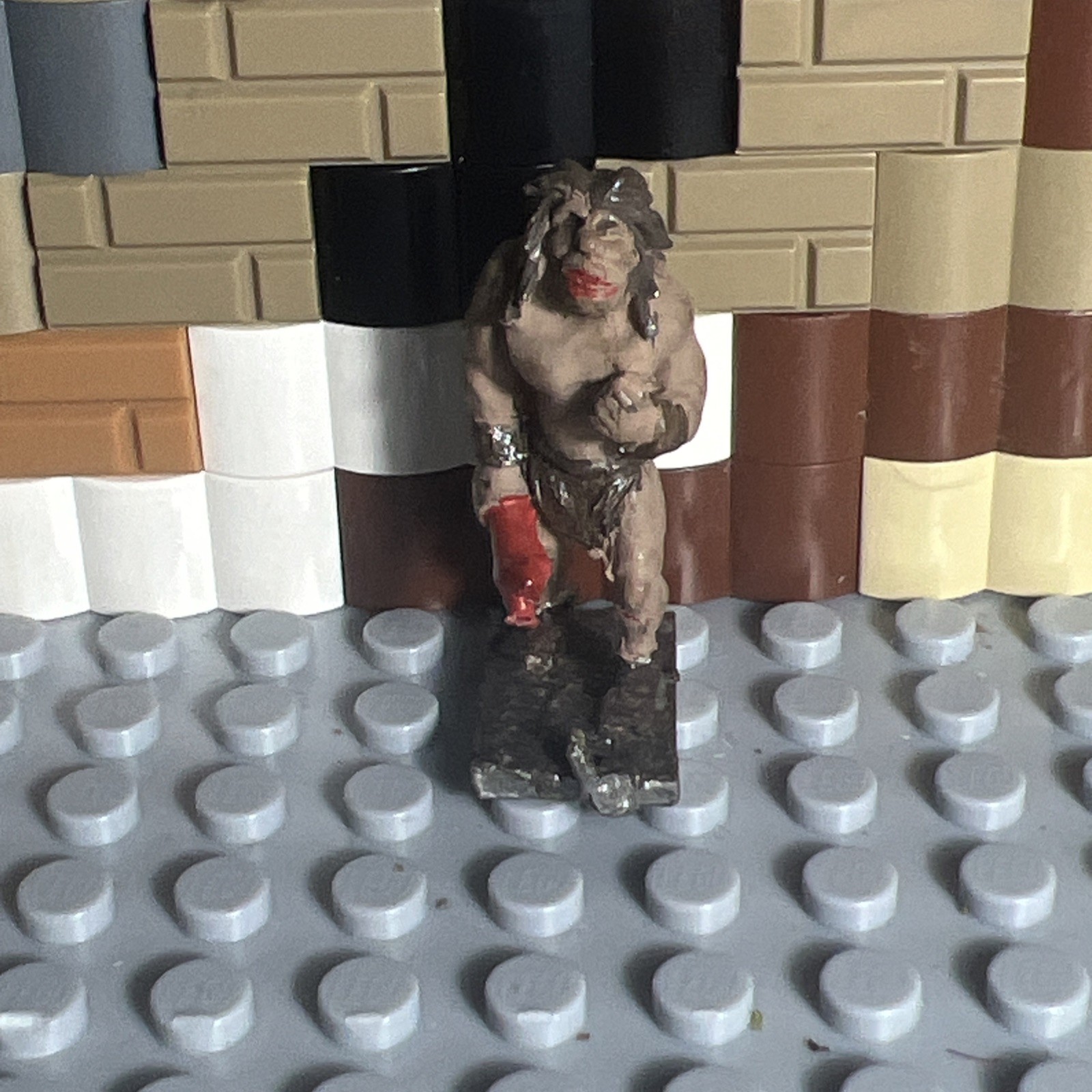 OLD AUREOLA ROCOCO 25mm  NEANDERTHAL WITH BONE ARN2 METAL