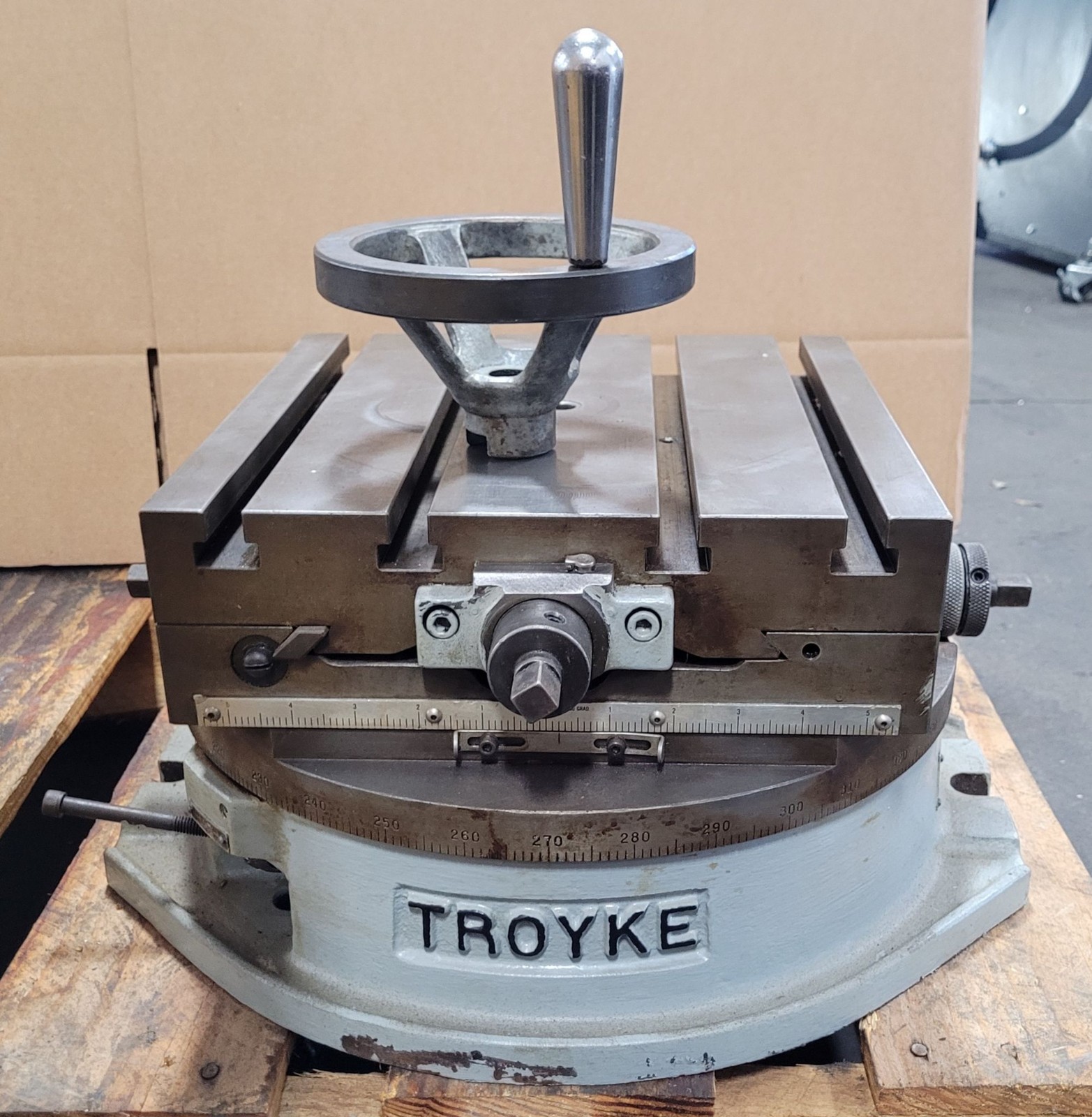 Troyke - DMT-15 Cross Slide Rotary Table - Lot No. 3518-22