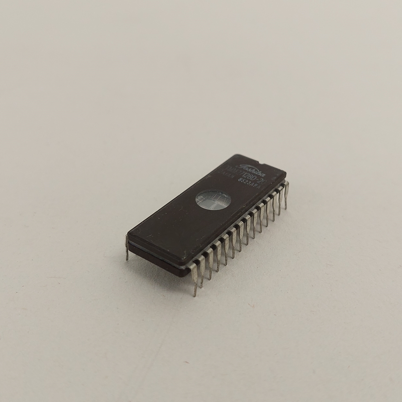 TMM27128D-20 TOSHIBA INTEGRATED CIRCUIT X1PC