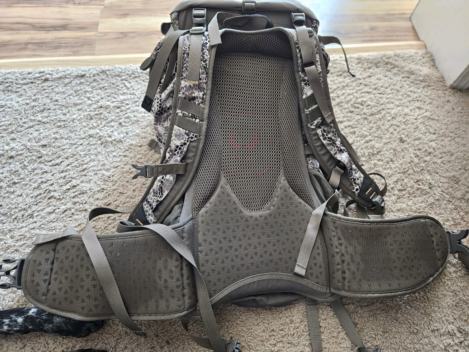 Badlands Sacrifice LS Backpack