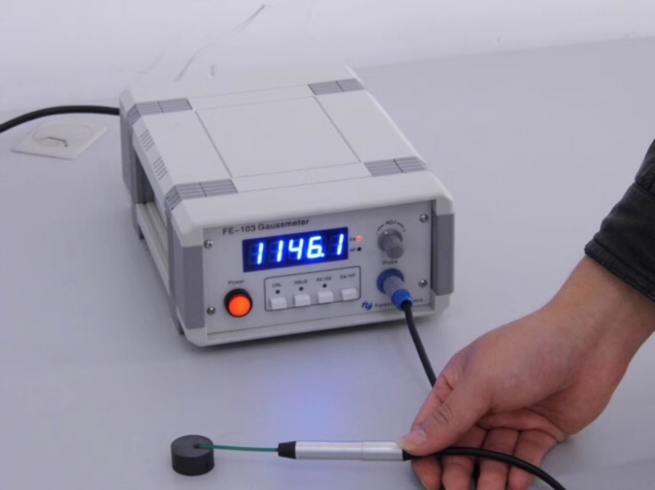 FE-103 Intelligent Digital Gaussmeter Stable Performance Easy To Use Precise,