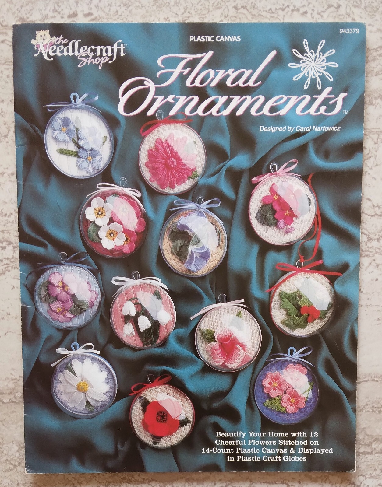 PLASTIC CANVAS FLORAL ORNAMENTS Pattern Leaflet 943379 the Needlecraft Shop