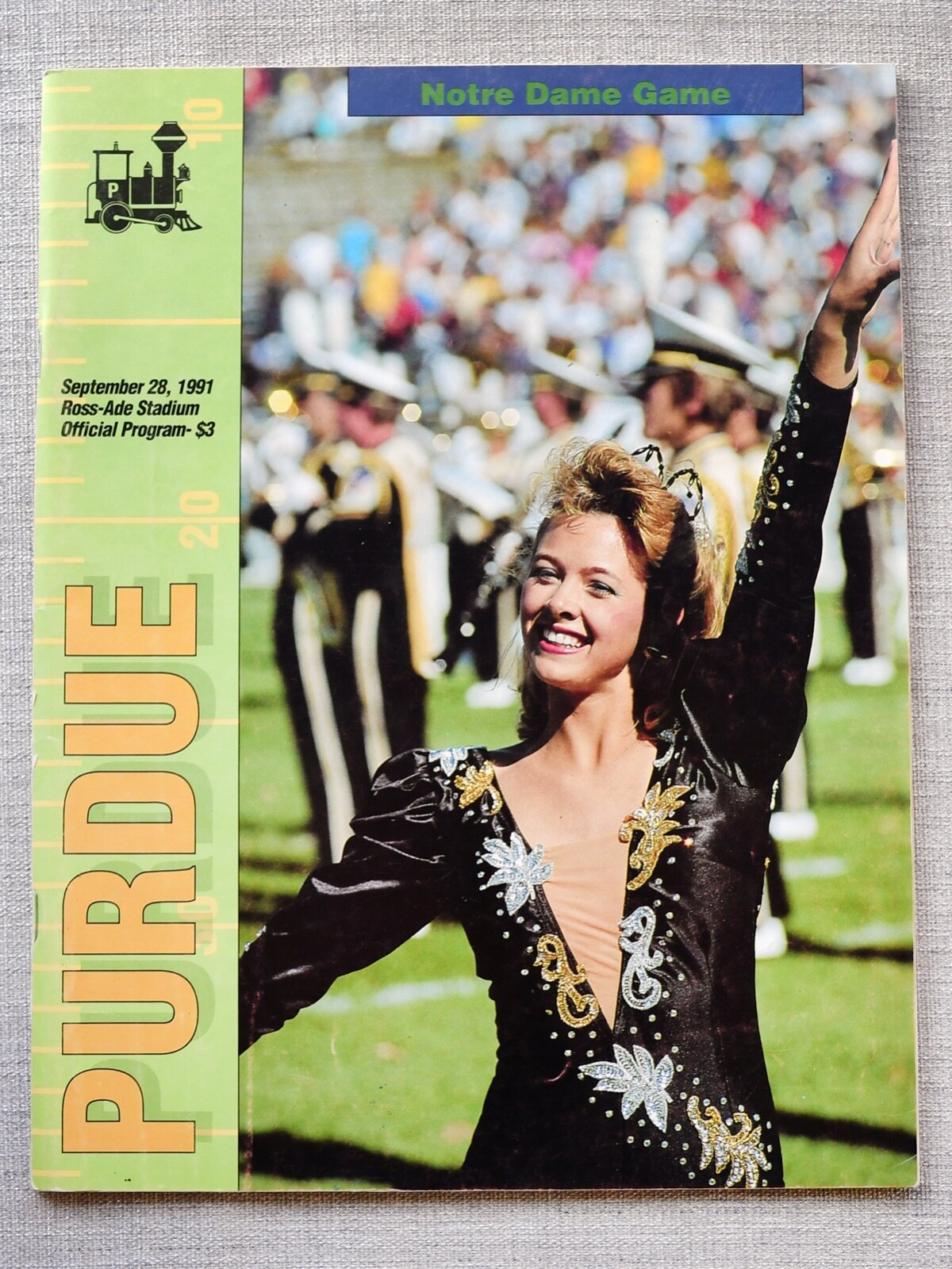 1991 Purdue Boilermakers vs Notre Dame Football Program. NCAA Football Coke Cola