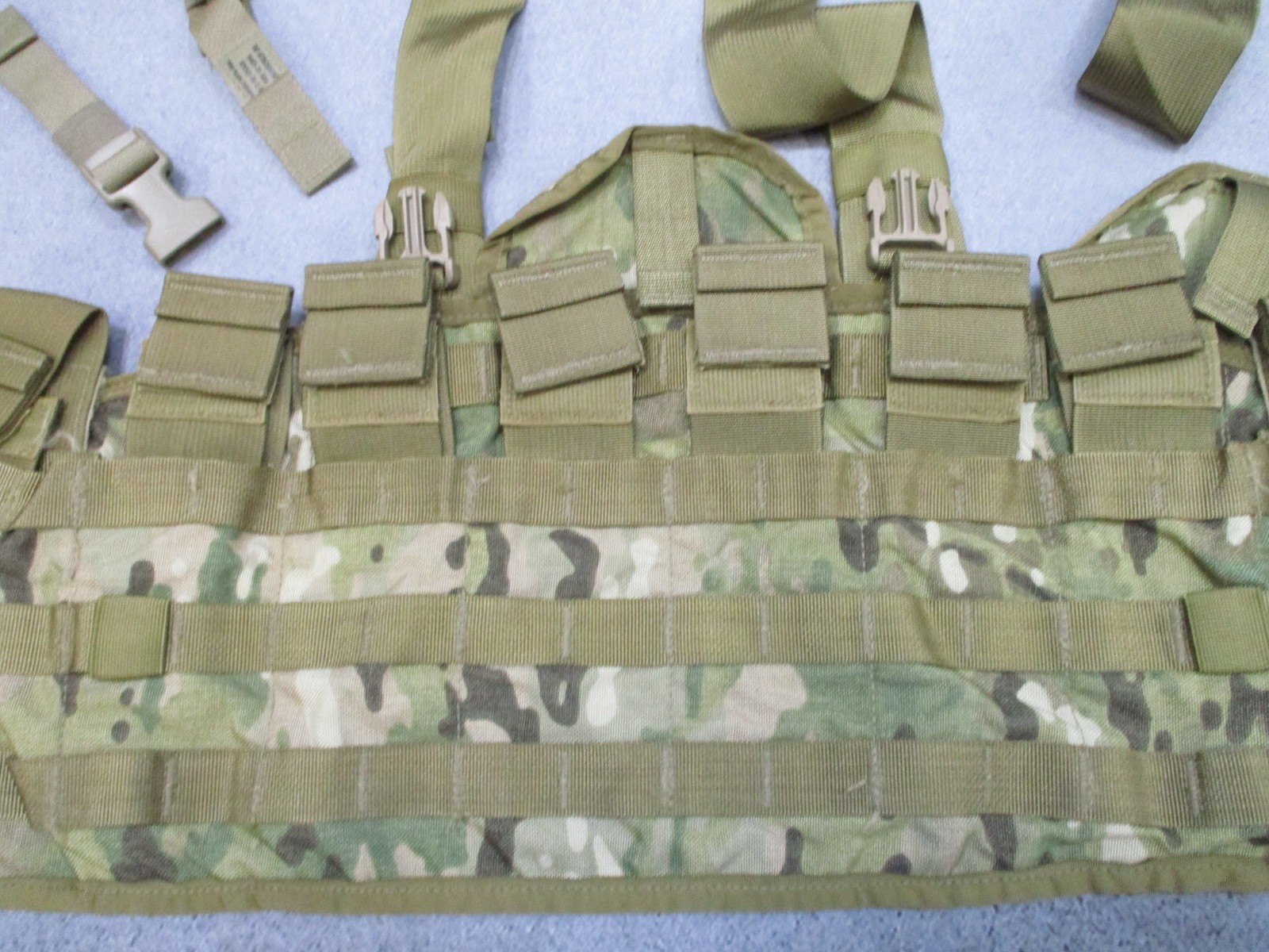 MULTICAM USGI TACTICAL ASSAULT PANEL TAP CHEST RIG MOLLE VEST SHOULDER HARNESS