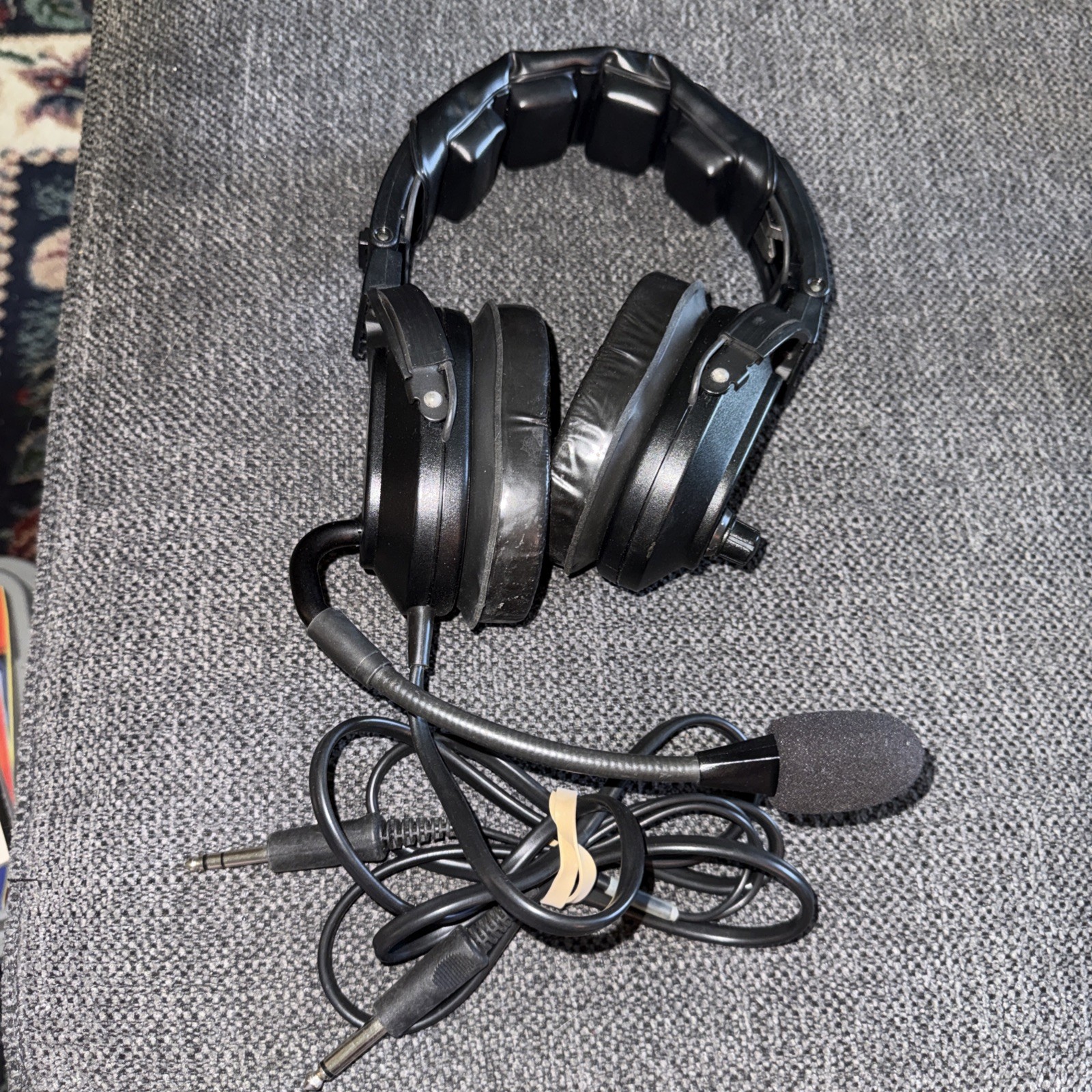 TELEX ECHELON Aviation Pilot Headset- GA plugs - Passive - Free Shipping
