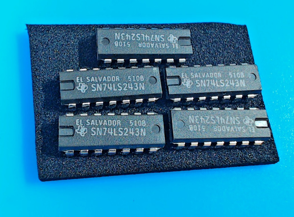 Lot of 5 TI SN74LS243N Octal Bus Transceiver 3-State TTL Logic IC PDIP-14