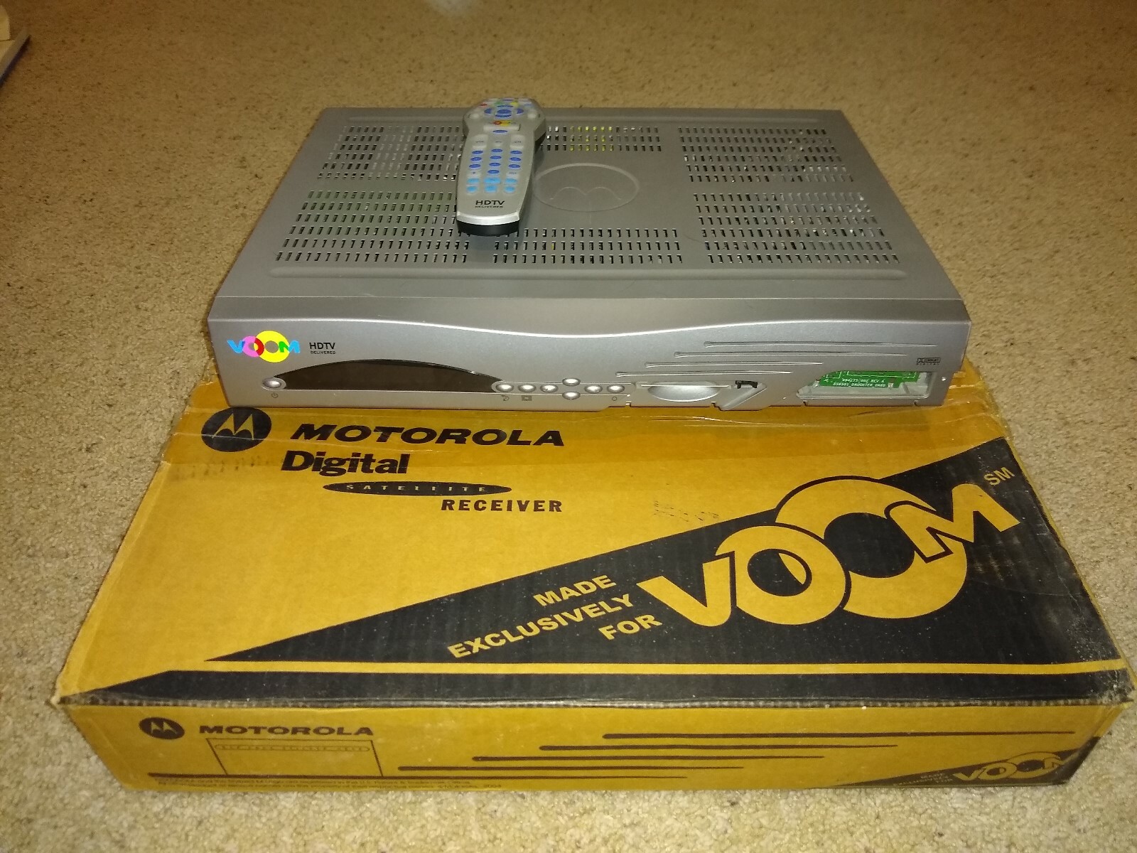 VOOM Box Voombox Motorola DSR550 OTA HDTV Digital to Analog Receiver Converter