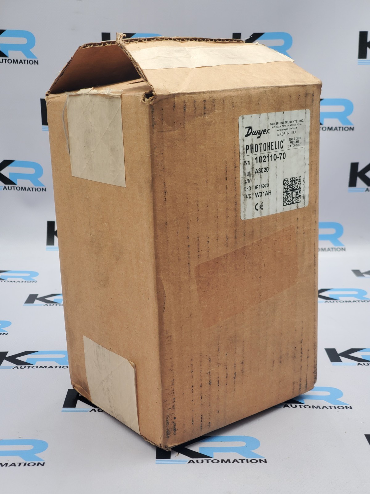 NEW Dwyer 102110-70 Pressure Switch Gauge