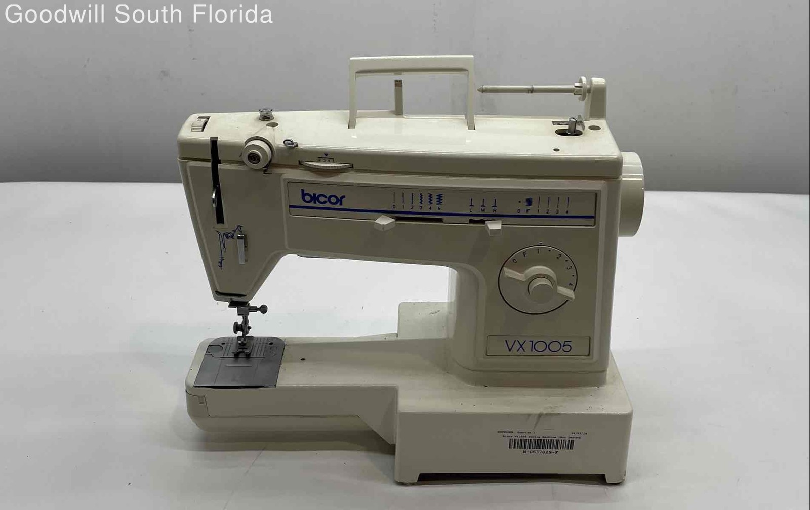 Bicor VX1005 White Portable Electric Zig Zag Capable Sewing Machine Not Tested