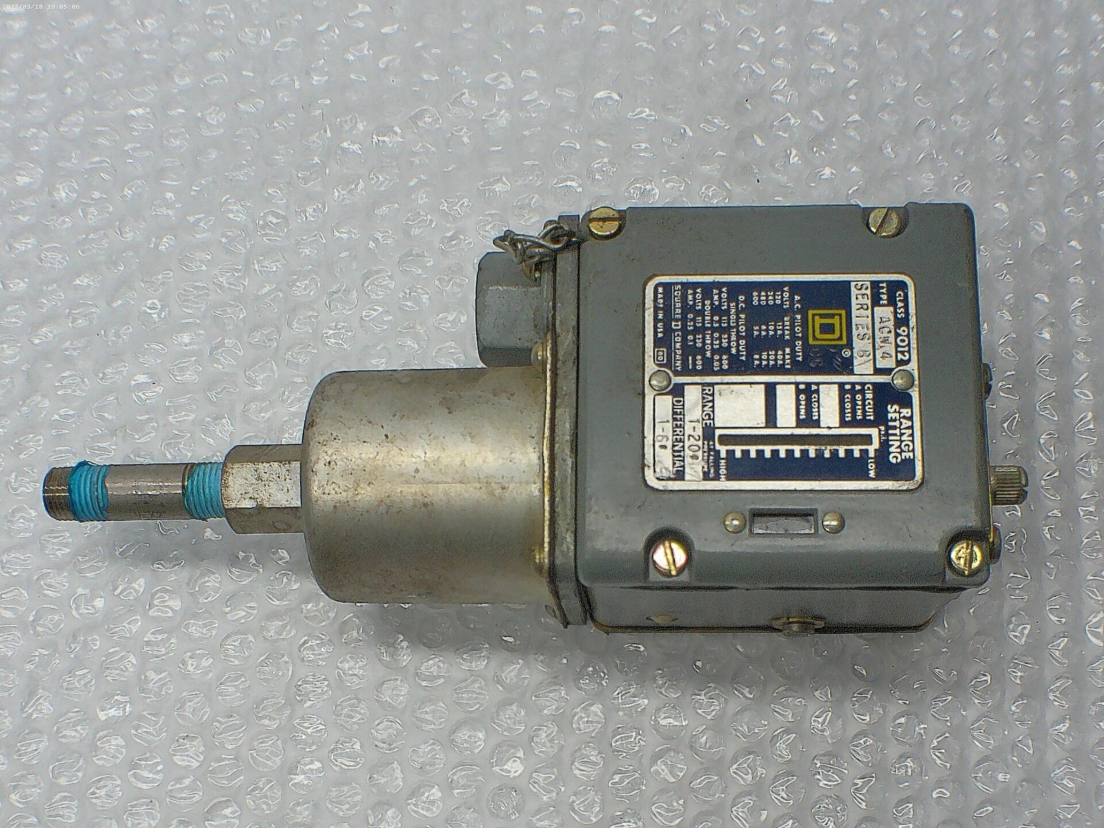 SQUARE D 9012ACW4 SER.B SWITCH UNMP