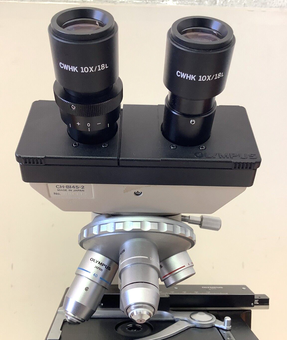 Olympus CH-2 CHT Binocular Microscope w/ 4x, 10x, 40x, 100x Objectives #2