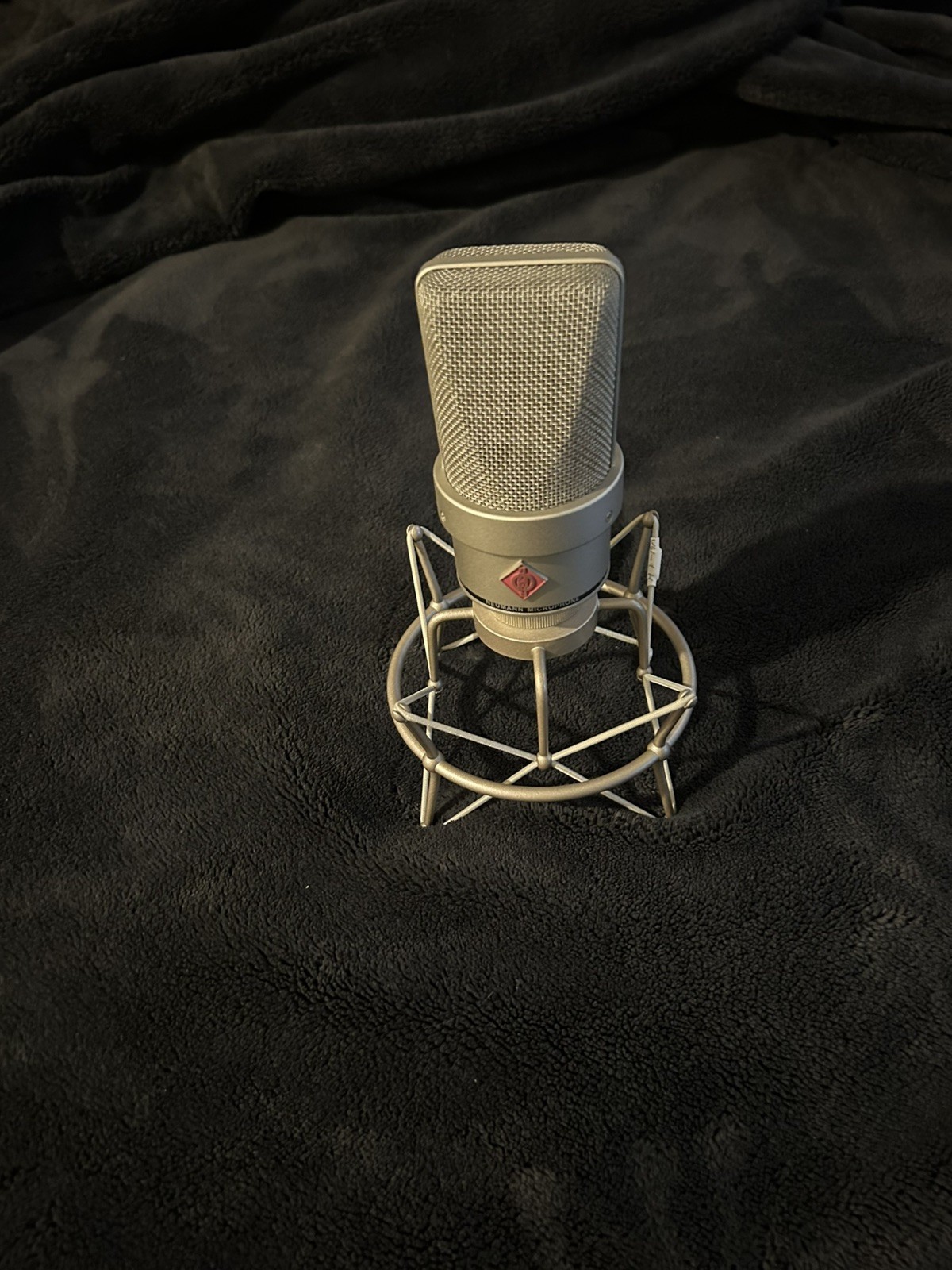 Neumann TLM 103 Large-Diaphragm Condenser Microphone, Nickel with Shock Mount