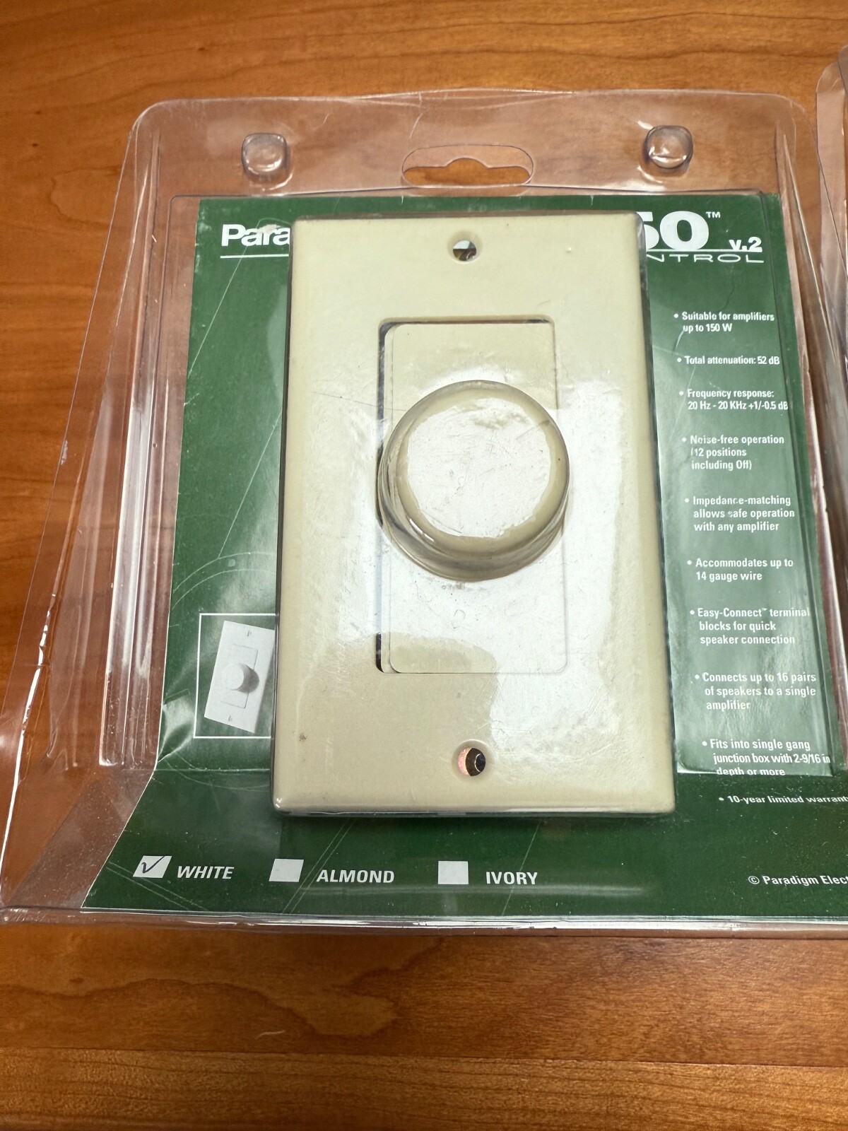 Paradigm Electronics VC-150 V.2 Wall Mounted Volume Control - Ivory - Open Box