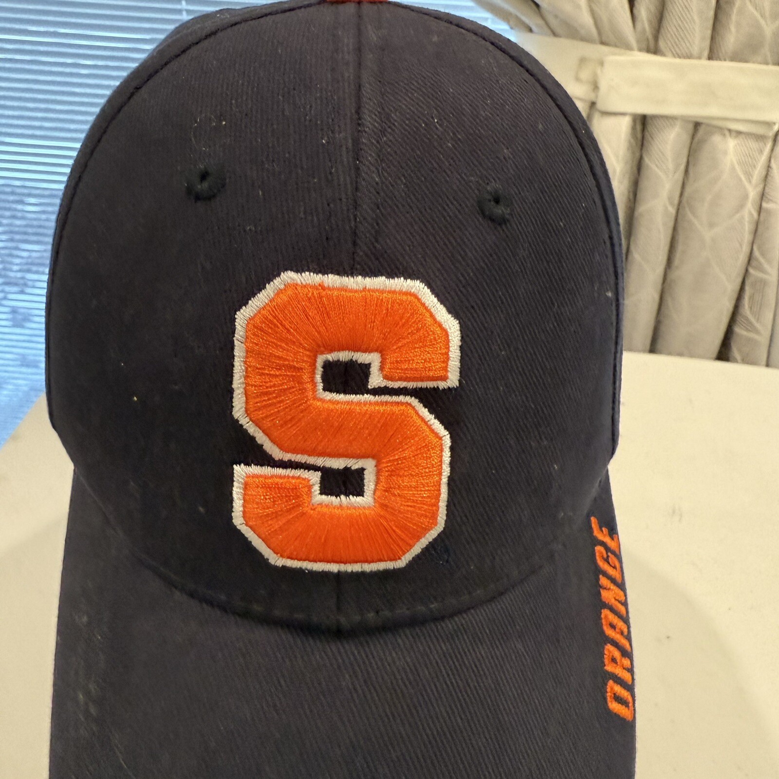 Syracuse Orange S White Navy Hat Cap Hook Loop Lucky Captivating Headwear EUC