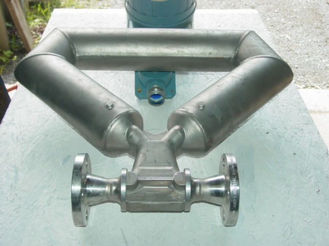 Micro Motion CMF100M328NU Mass Flow Sensor with RFT9739E4SUJ Remote Flow XMTR