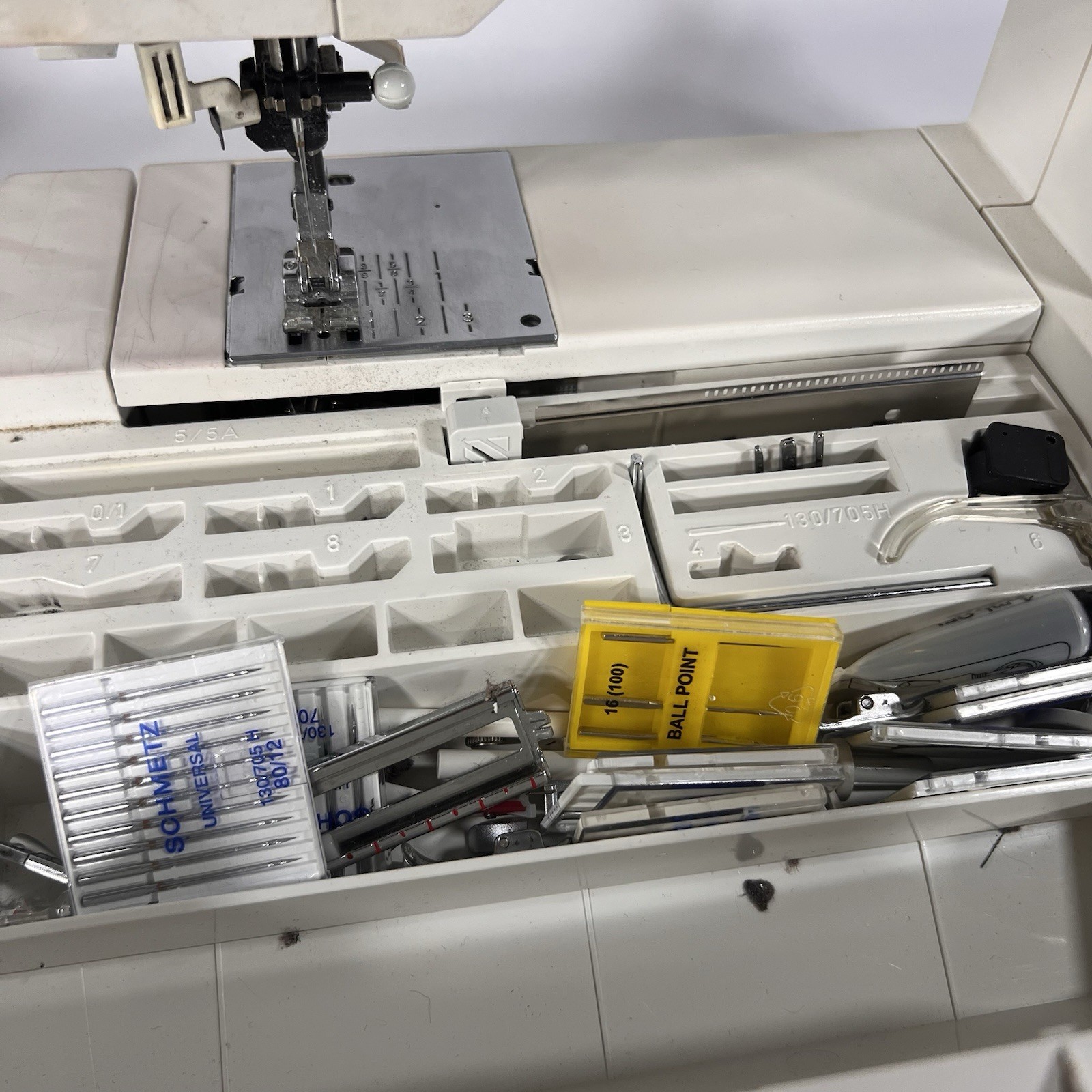 PFAFF Tiptronic 2020 Sewing Machine Tested Working