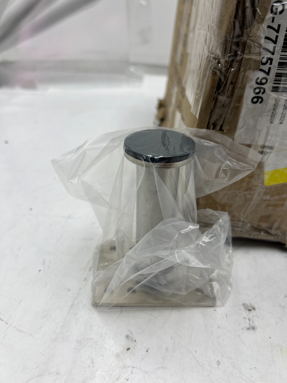 (Qty 4) Richelieu Hardware Borsa Adjustable Furniture Leg 64217100170 Silver