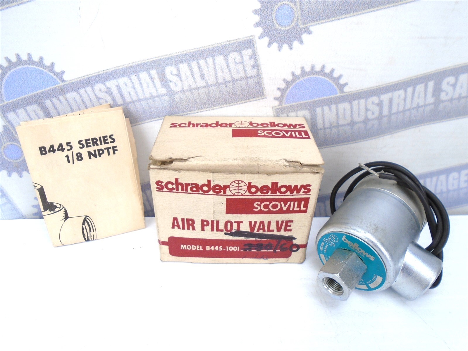 SCHRADER BELLOWS - B445-1001 - AIR PILOT SOLENID VALVE - 1/8" 3-WAY 115/60 - NEW
