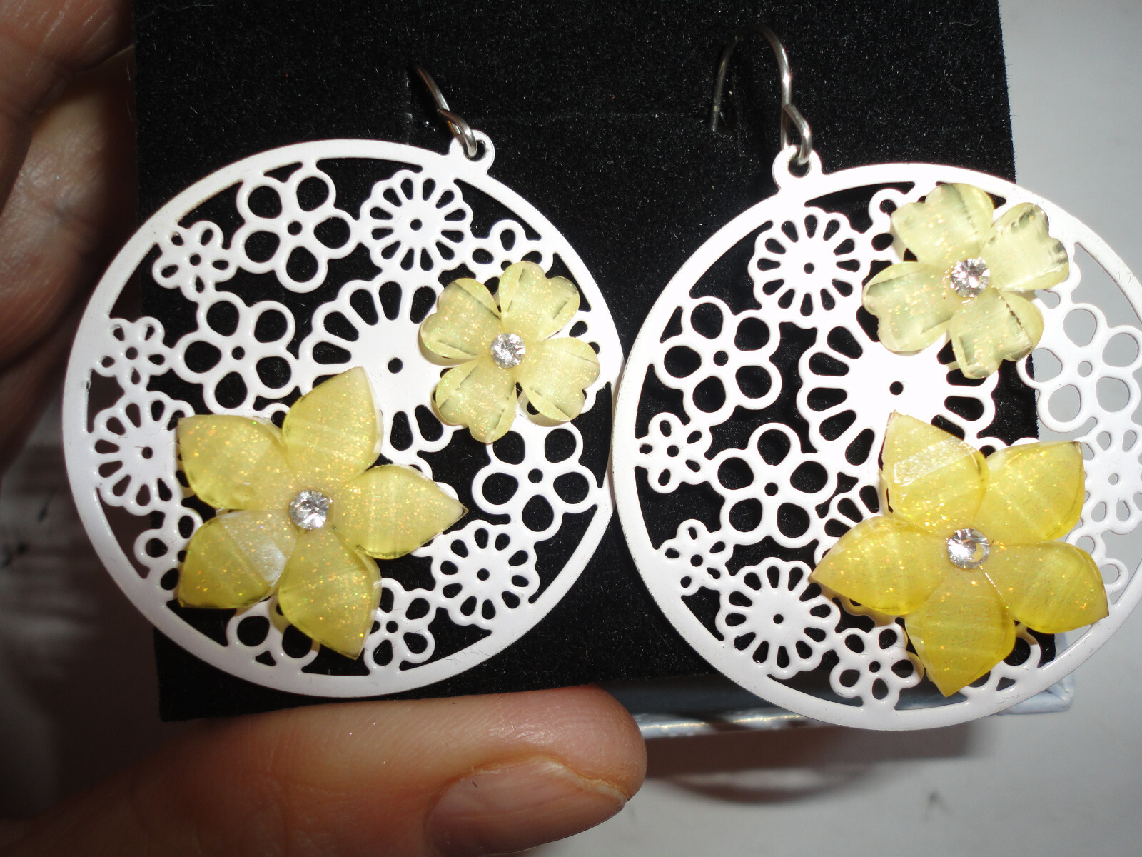 2 Pair Vintage Pierced Earrings Dangle Hook Wire