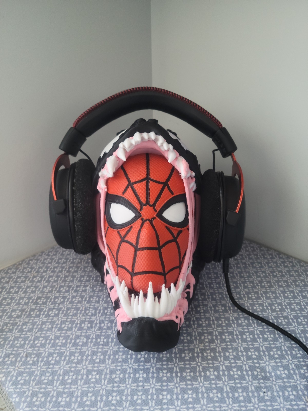 Venom And Spiderman Headphone Stand