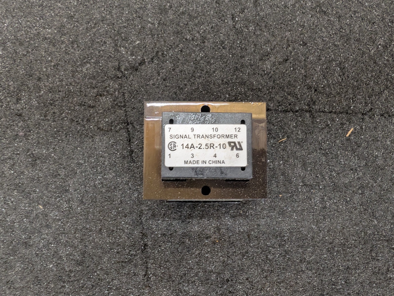 New, Signal Transformer, 14A-2.5R-10, PWR XFMR LAMINATED 2.5VA TH - Lot of 2pcs