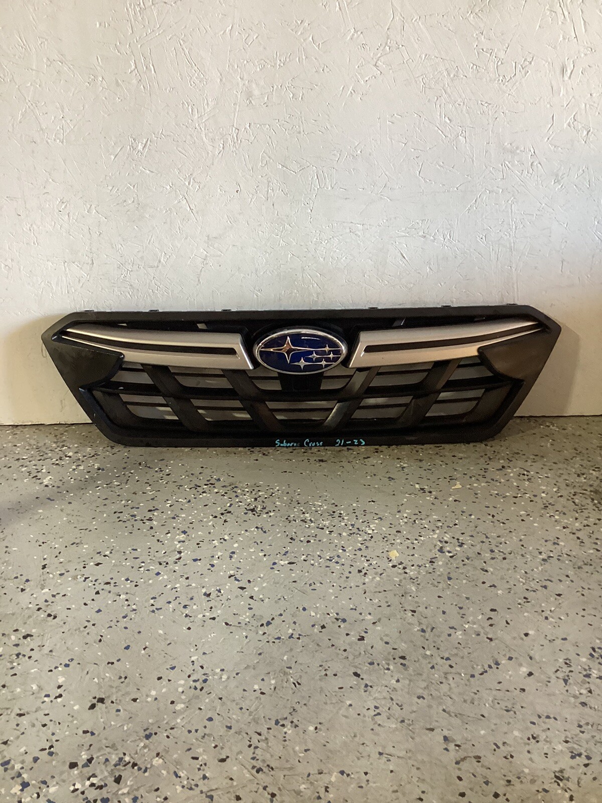 SUBARU CROSSTREK GRILLE 2021 2022 2023 Used OEM 91122FL240