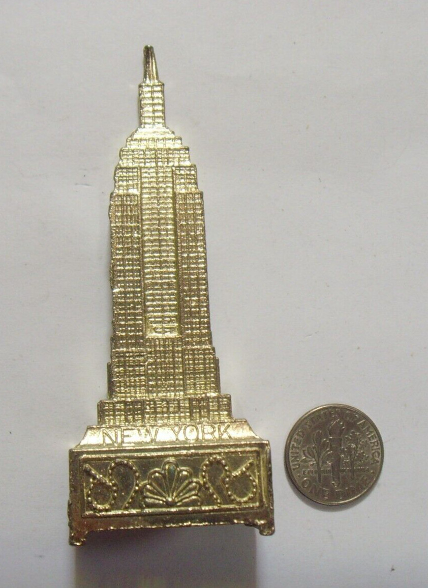 Antique New York Empire state building sharpener original Hong kong FC1152