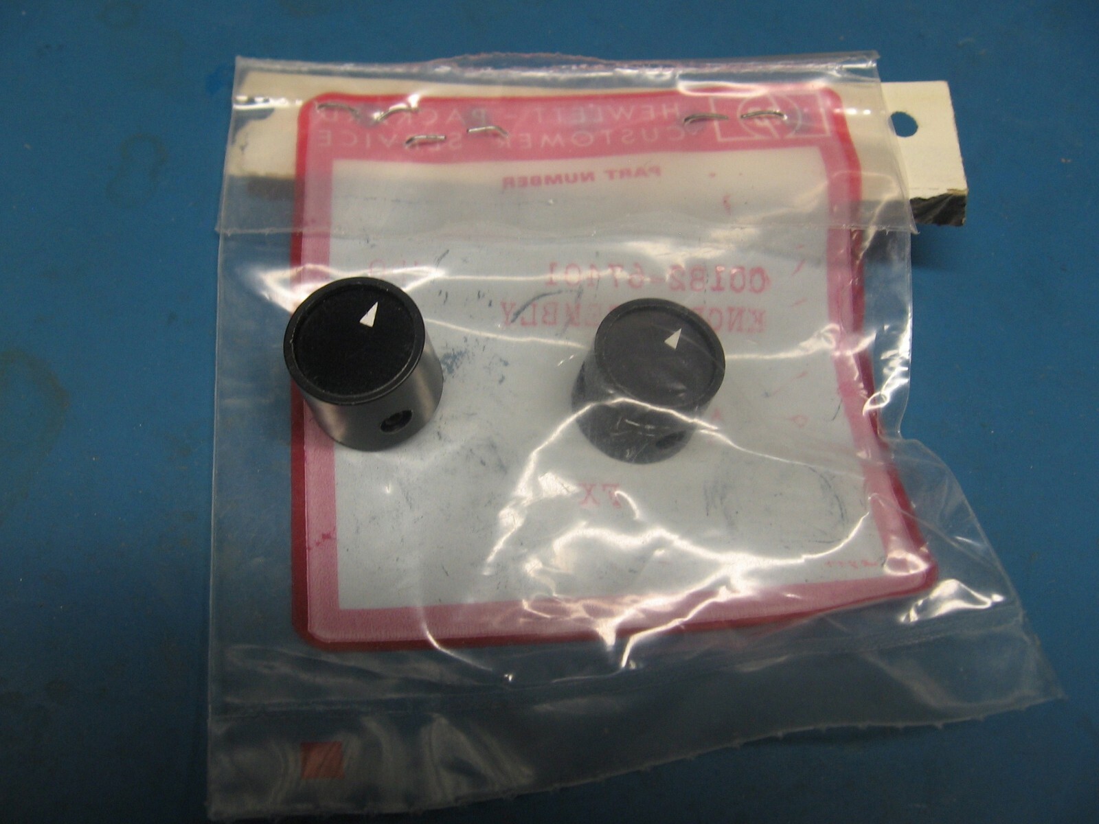 HP 00182-67401 pair of Knobs