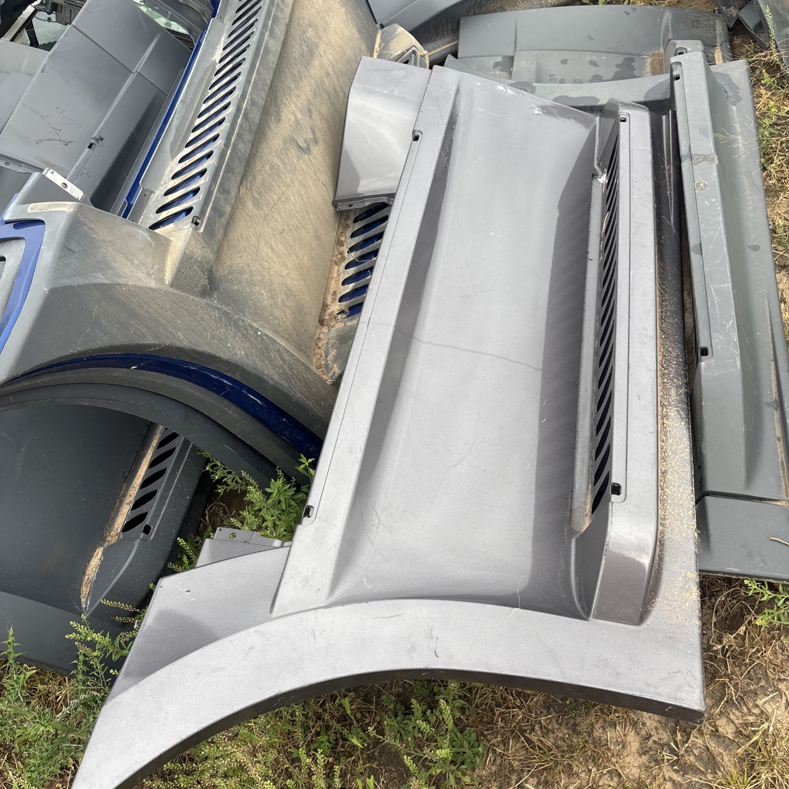 For Freightliner Cascadia 2018-2023 Front Step Fairing Panel Driver (LH) Side