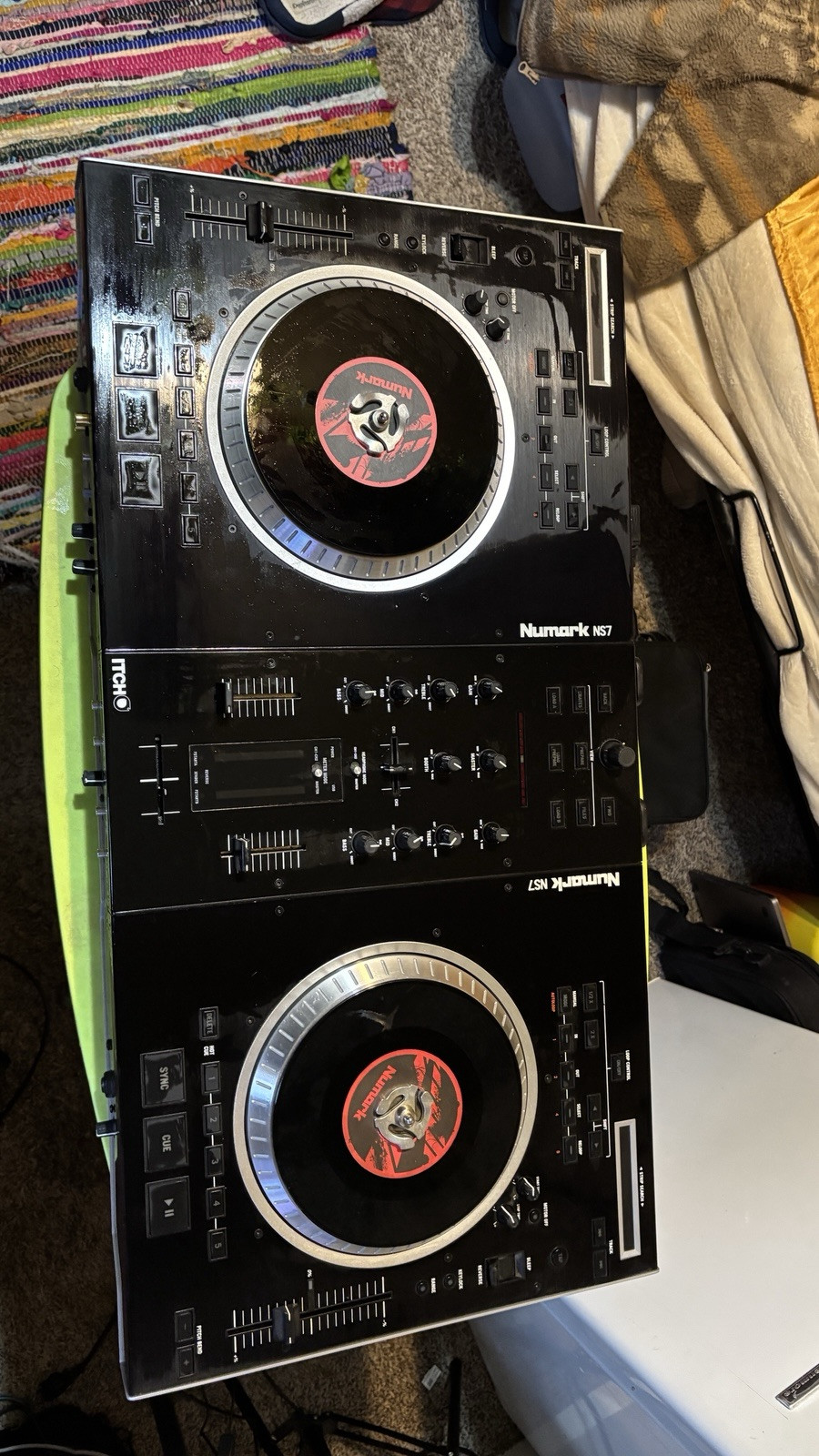 Numark NS7